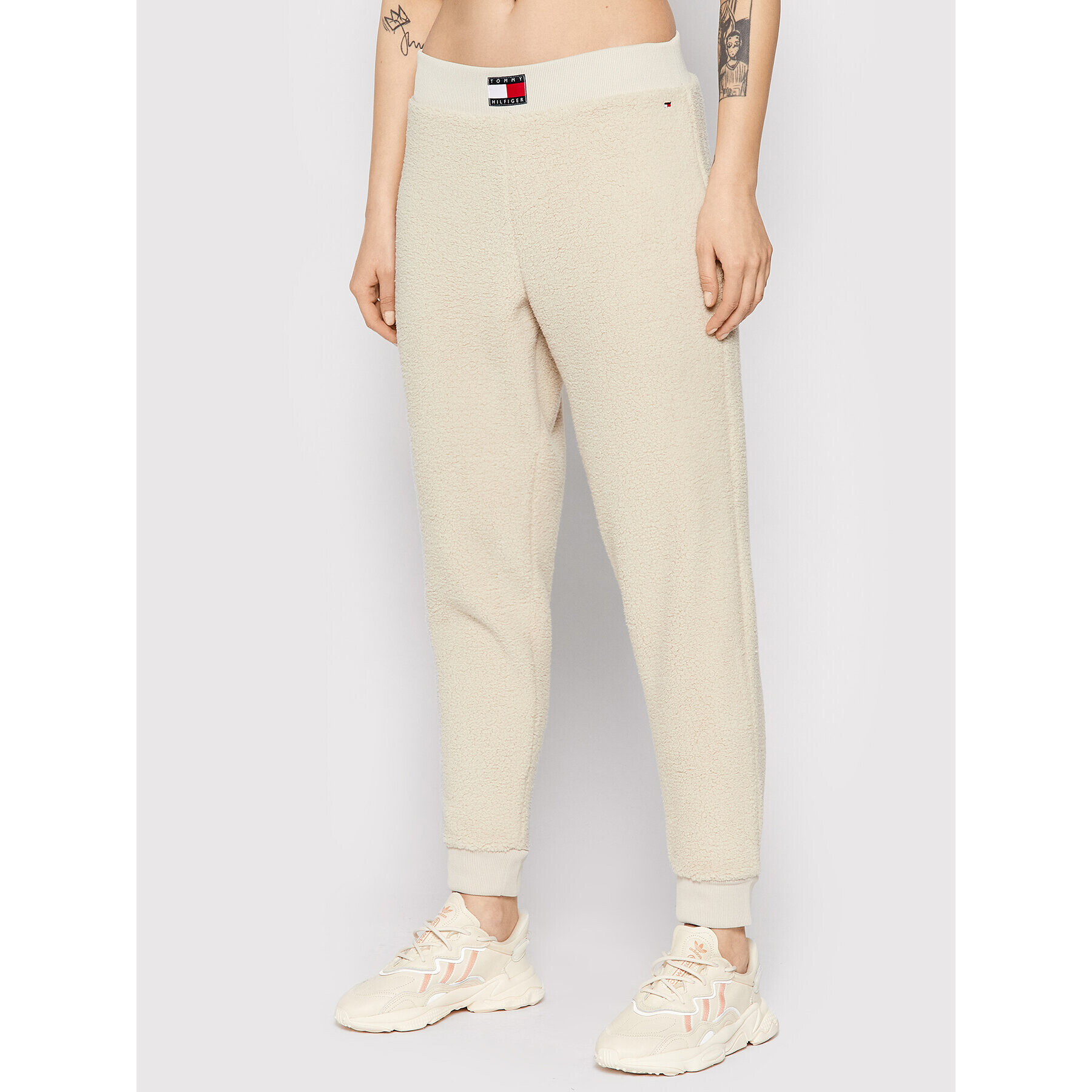 Tommy Hilfiger Pantaloni trening Pant UW0UW03224 Gri Regular Fit - Pled.ro