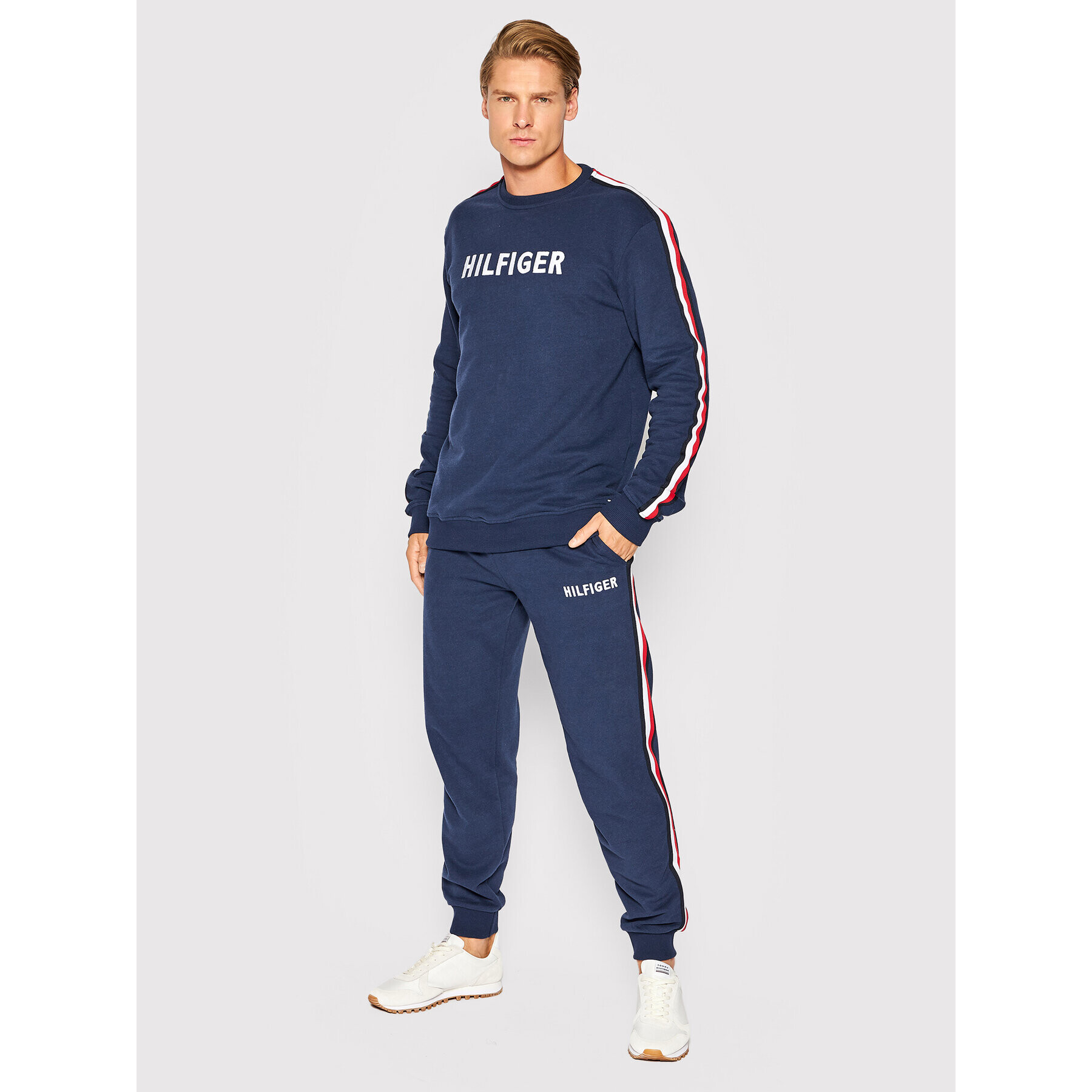 Tommy Hilfiger Pantaloni trening UM0UM02441 Bleumarin Regular Fit - Pled.ro