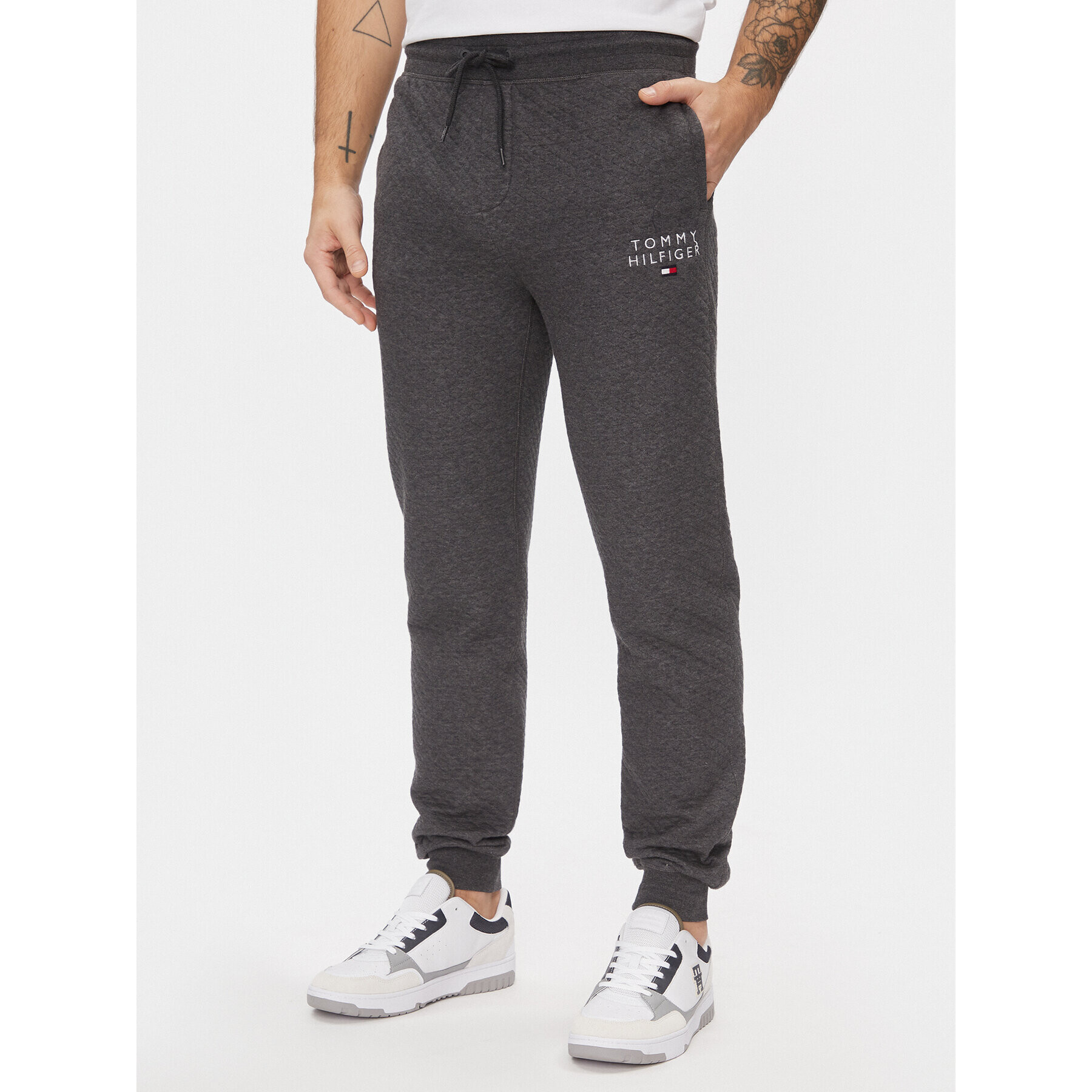 Tommy Hilfiger Pantaloni trening UM0UM02983 Gri Regular Fit - Pled.ro