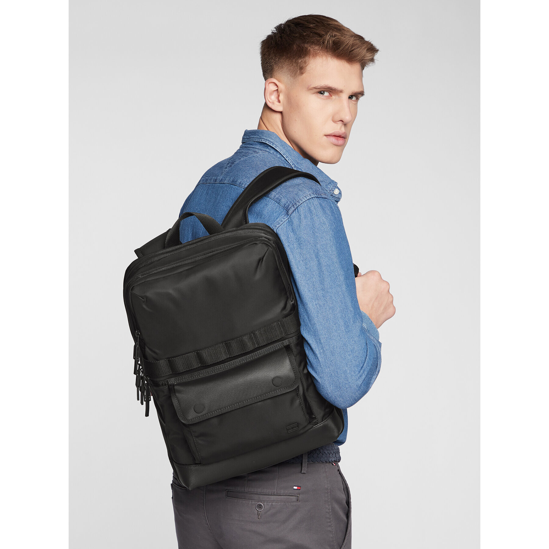 Tommy Hilfiger Rucsac Th City Backpack AM0AM10295 Negru - Pled.ro