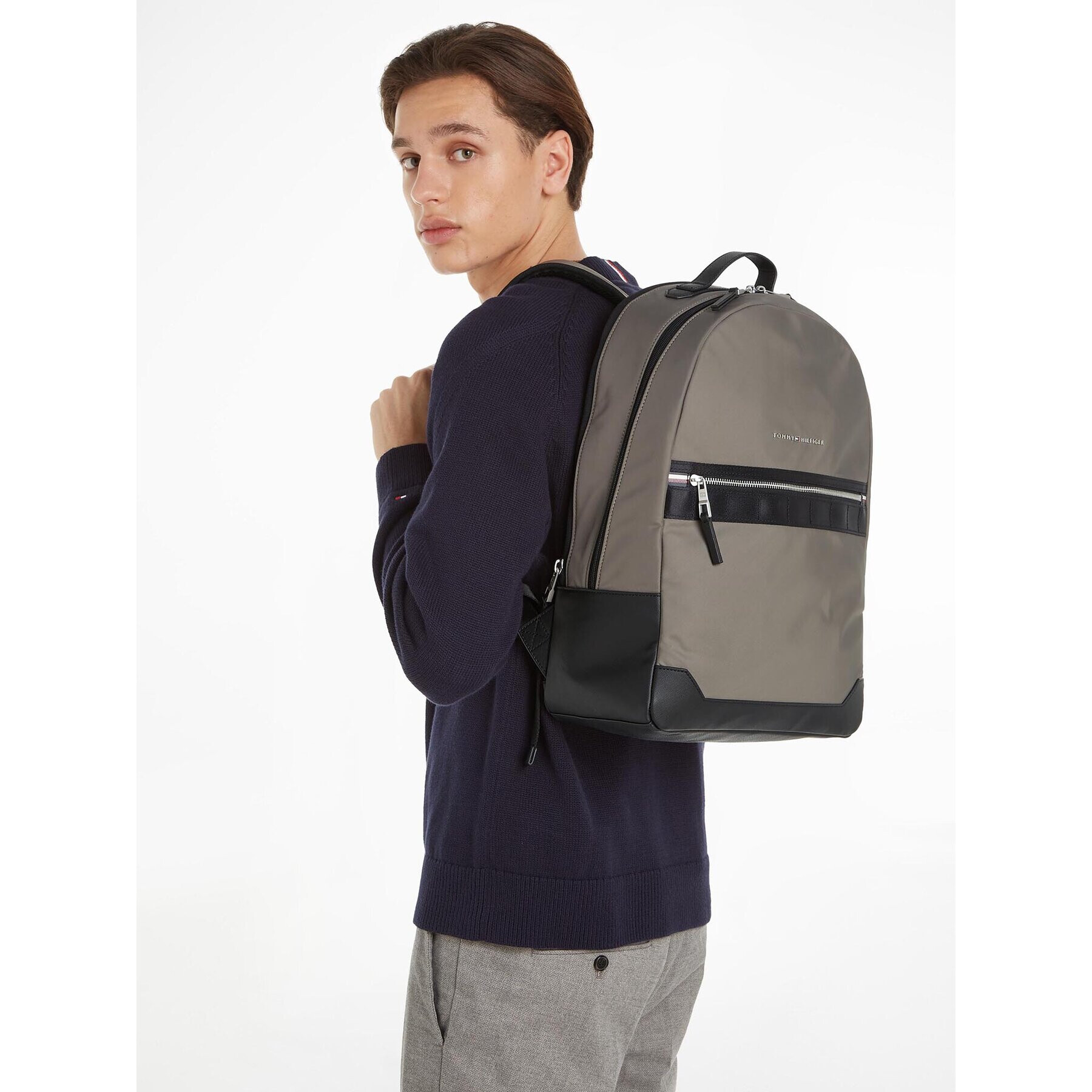 Tommy Hilfiger Rucsac Th Elevated Nylon Backpack AM0AM11573 Gri - Pled.ro