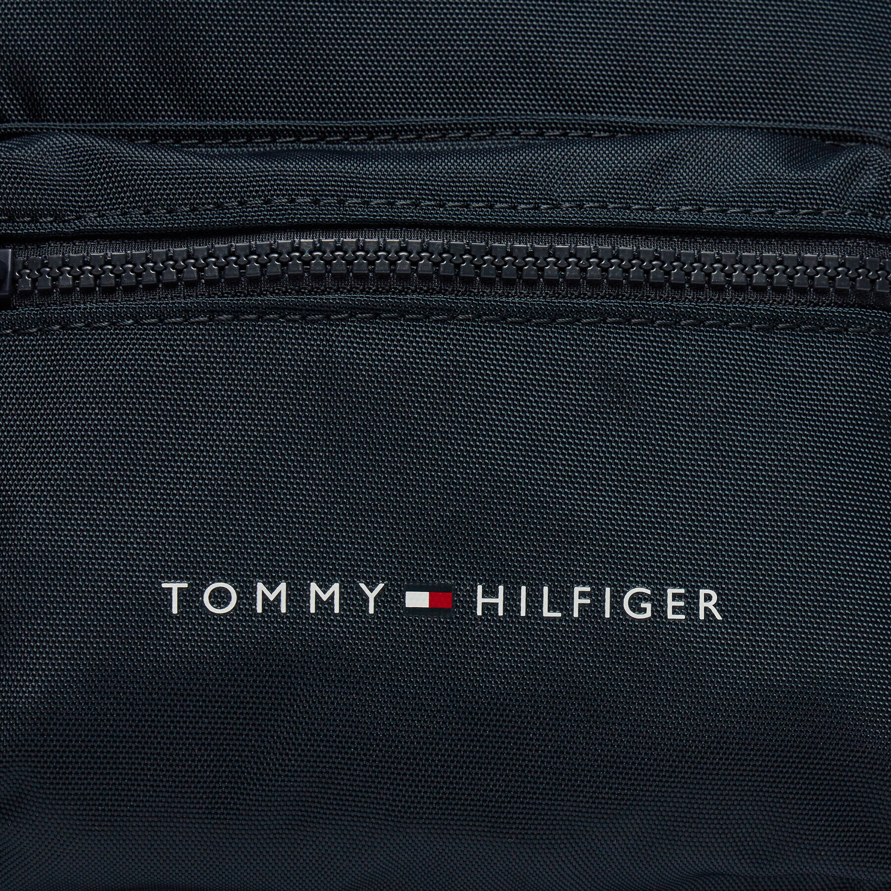 Tommy Hilfiger Rucsac Th Essential Mini Backpack AU0AU01770 Bleumarin - Pled.ro