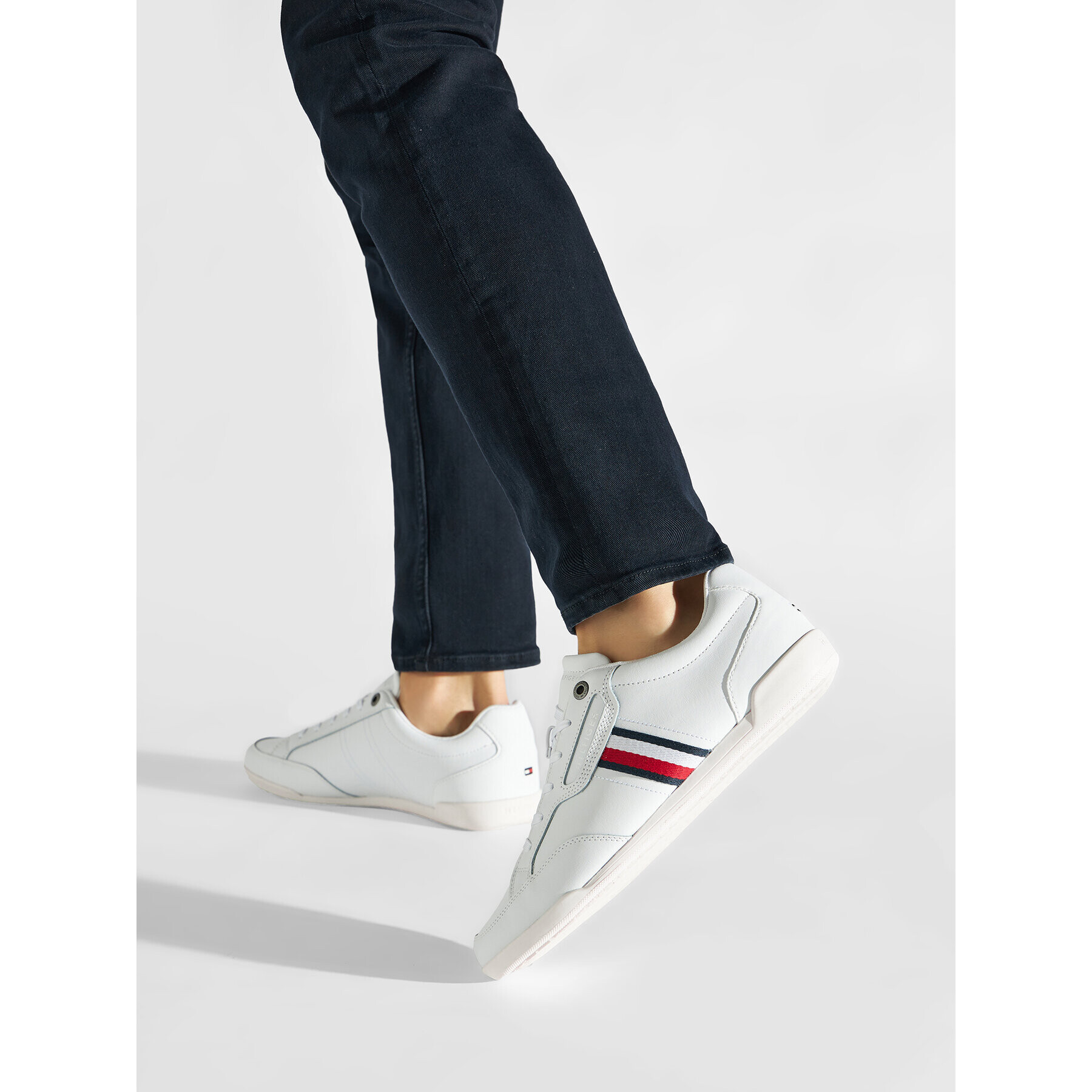 Tommy Hilfiger Sneakers Classic Lo Cupsole Leather FM0FM04277 Alb - Pled.ro