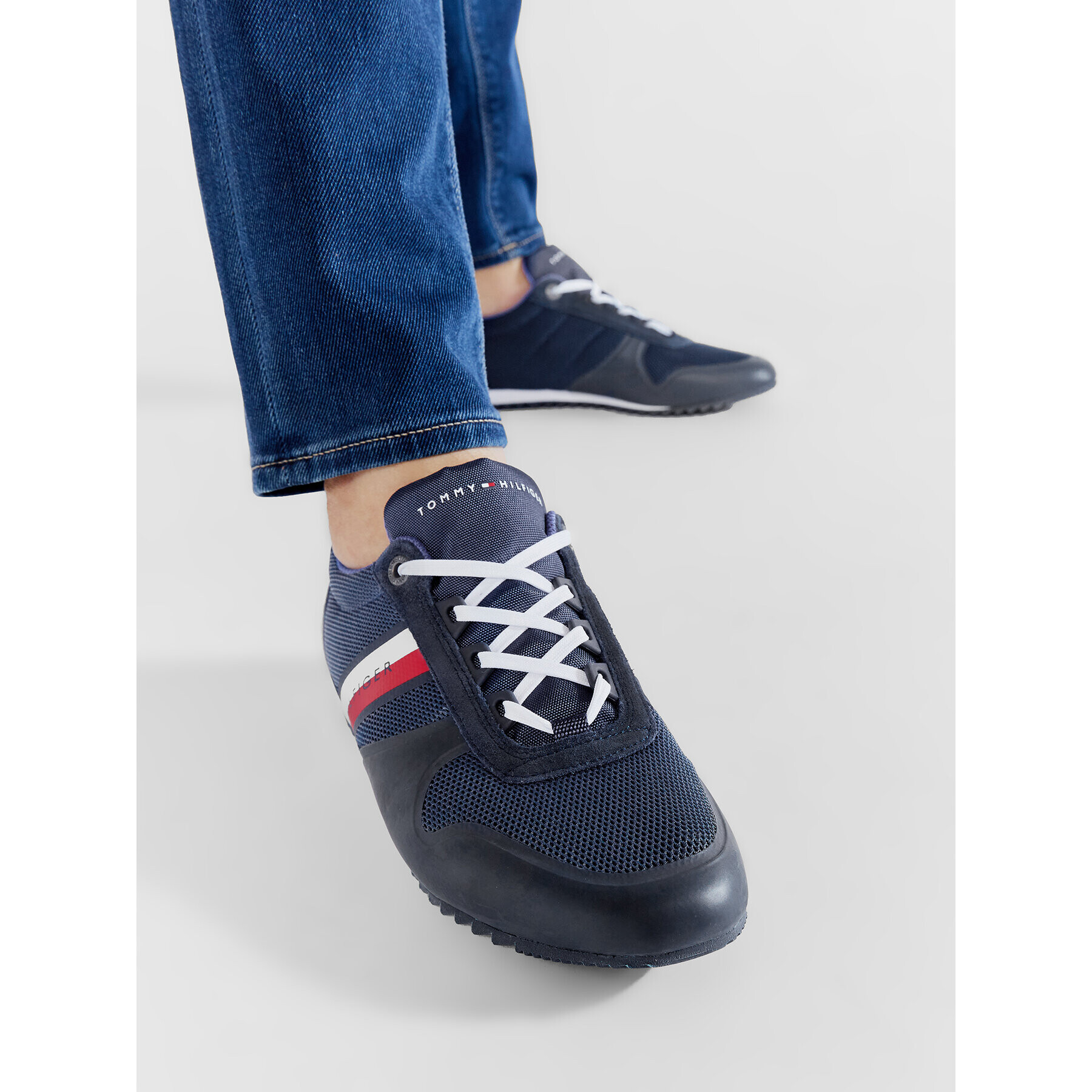 Tommy Hilfiger Sneakers Essential Modern Mesh Runner FM0FM02270 Bleumarin - Pled.ro