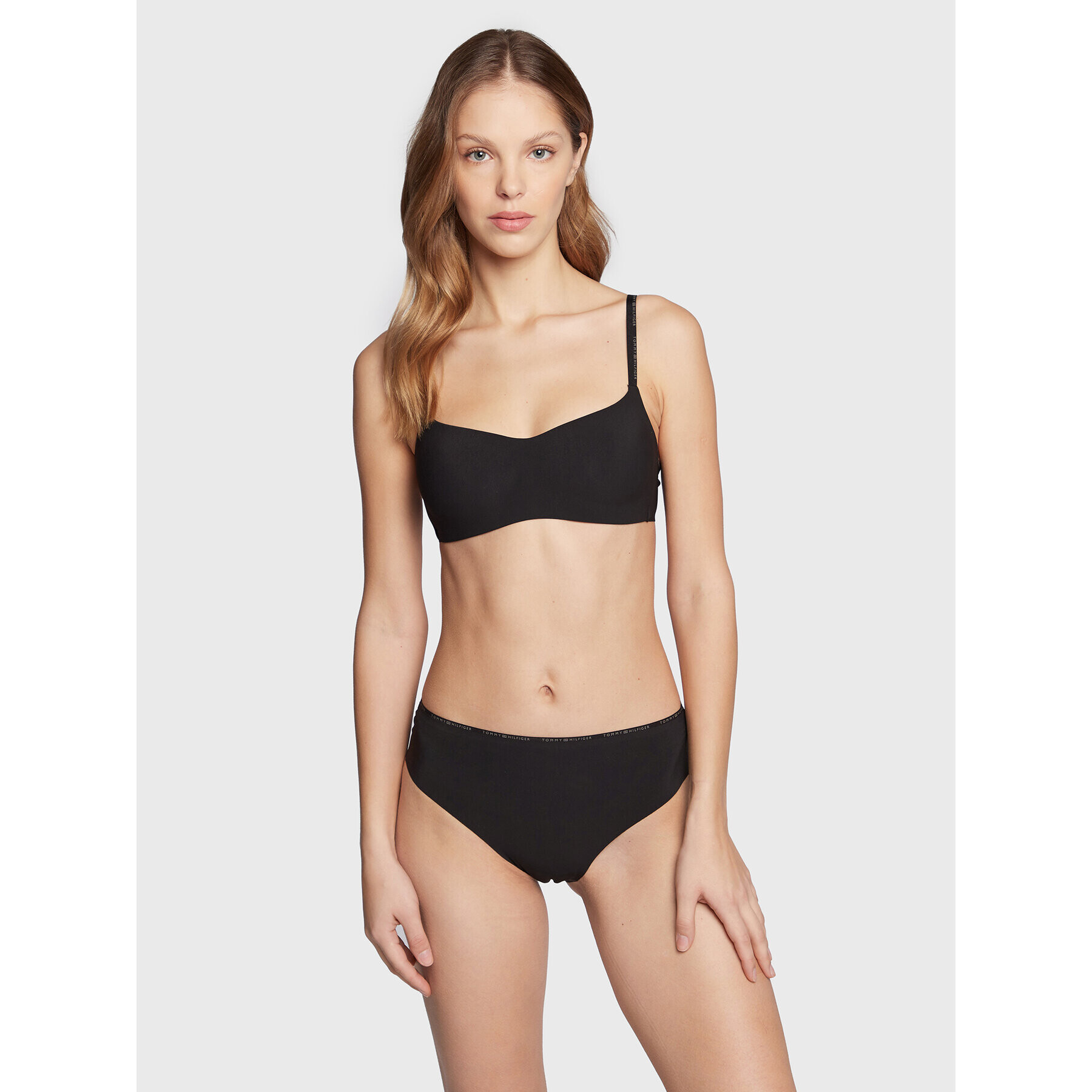 Tommy Hilfiger Sutien fără armătură UW0UW03824 Negru - Pled.ro