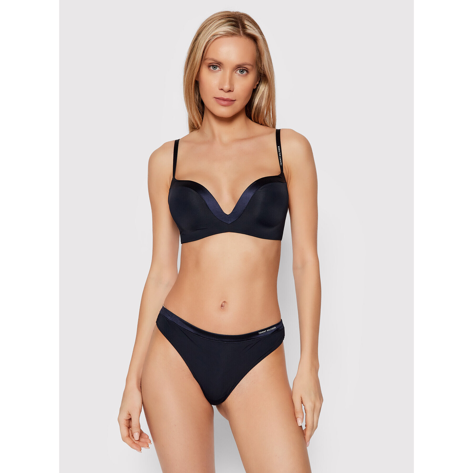 Tommy Hilfiger Sutien Push-up UW0UW03255 Bleumarin - Pled.ro