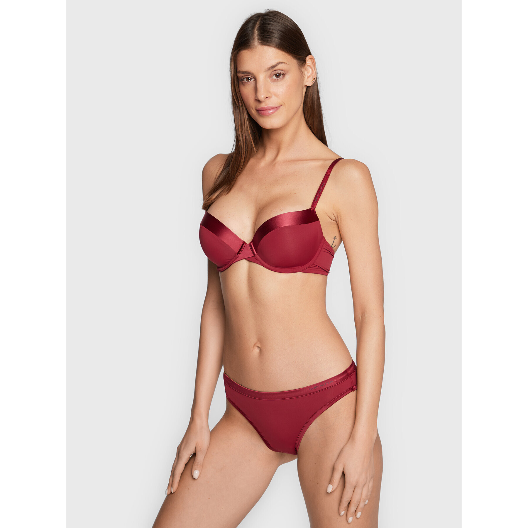 Tommy Hilfiger Sutien Push-up UW0UW03256 Vișiniu - Pled.ro