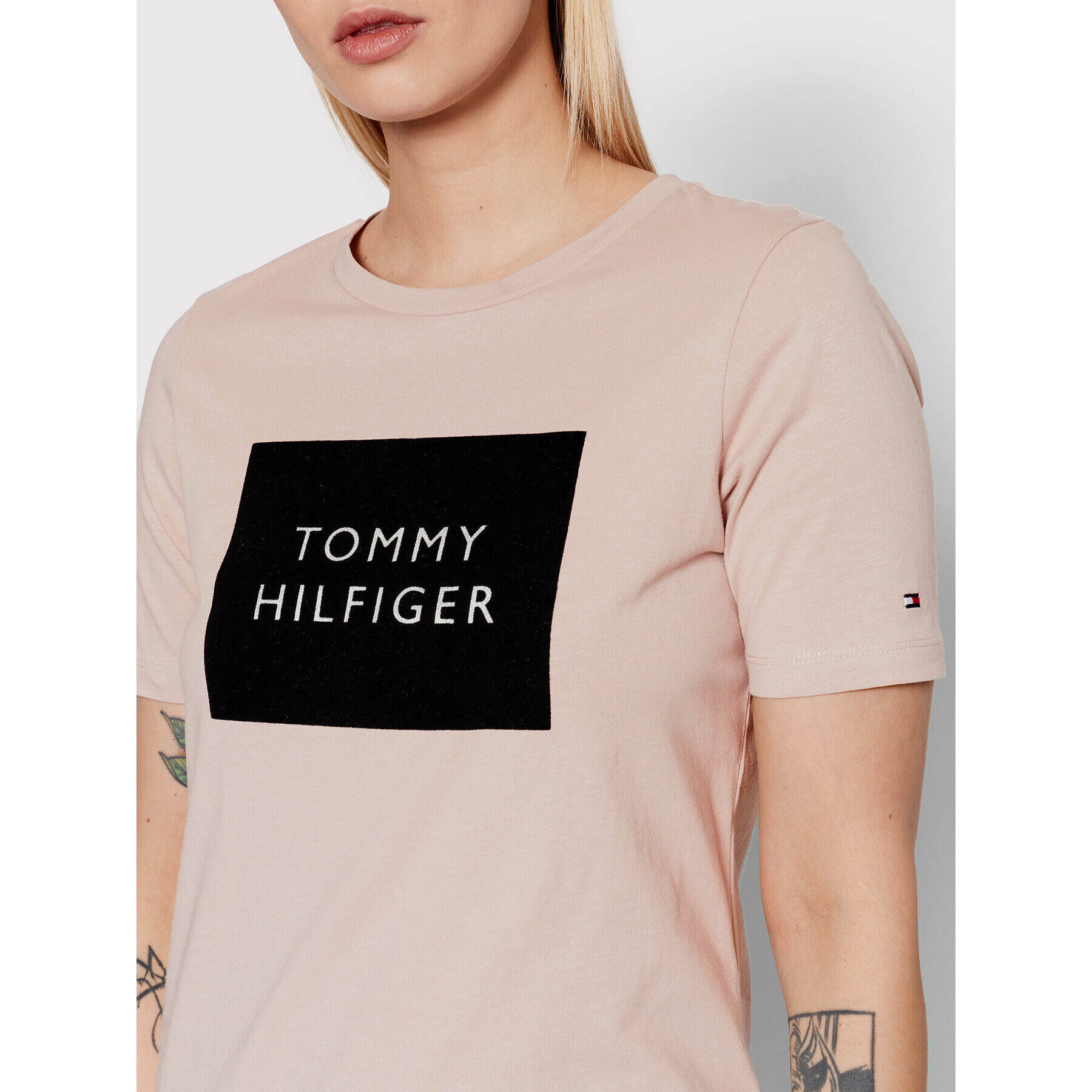 Tommy Hilfiger Tricou Regular Flock Box C-nk WW0WW32800 Bej Regular Fit - Pled.ro