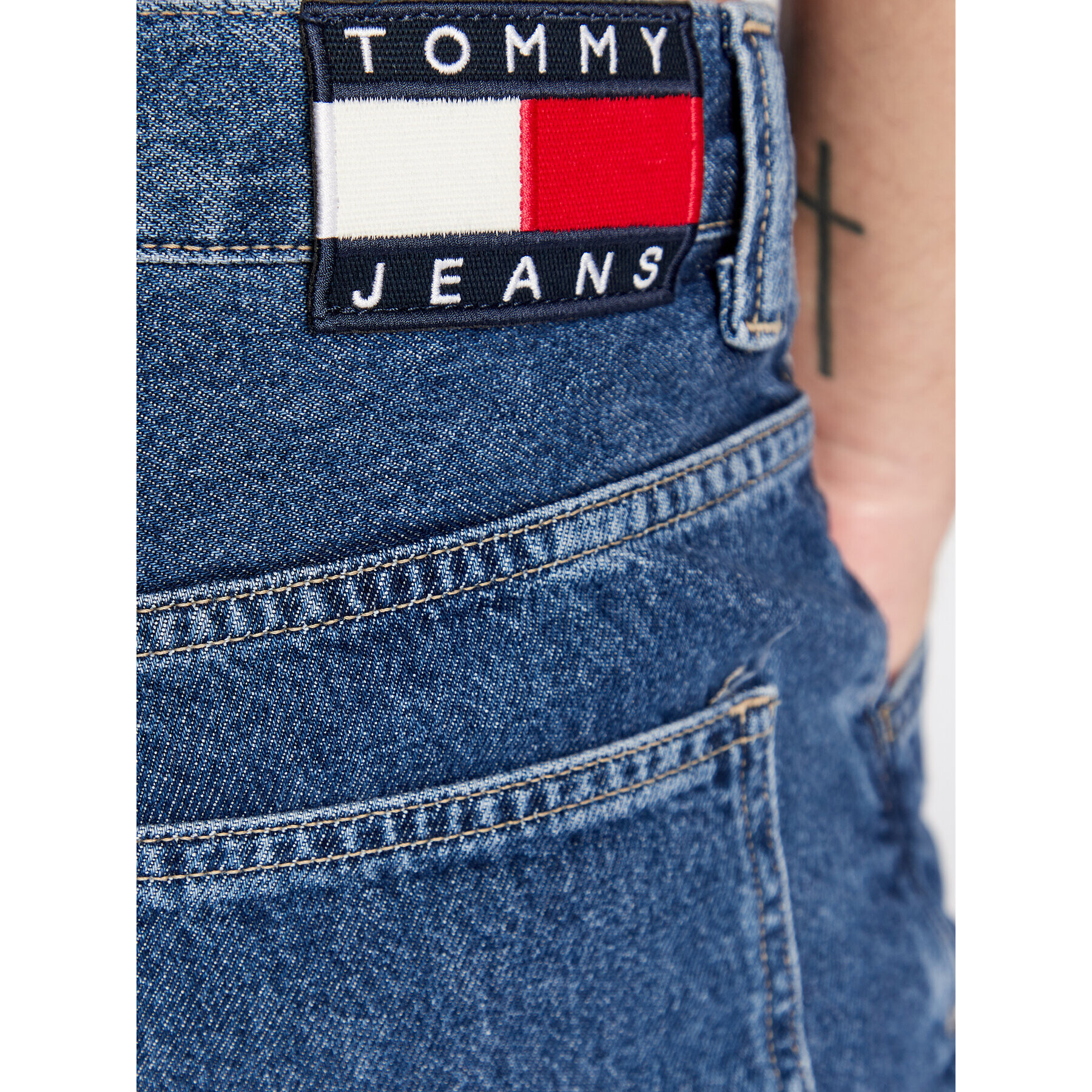 Tommy Jeans Blugi Aiden DM0DM15603 Albastru Baggy Fit - Pled.ro