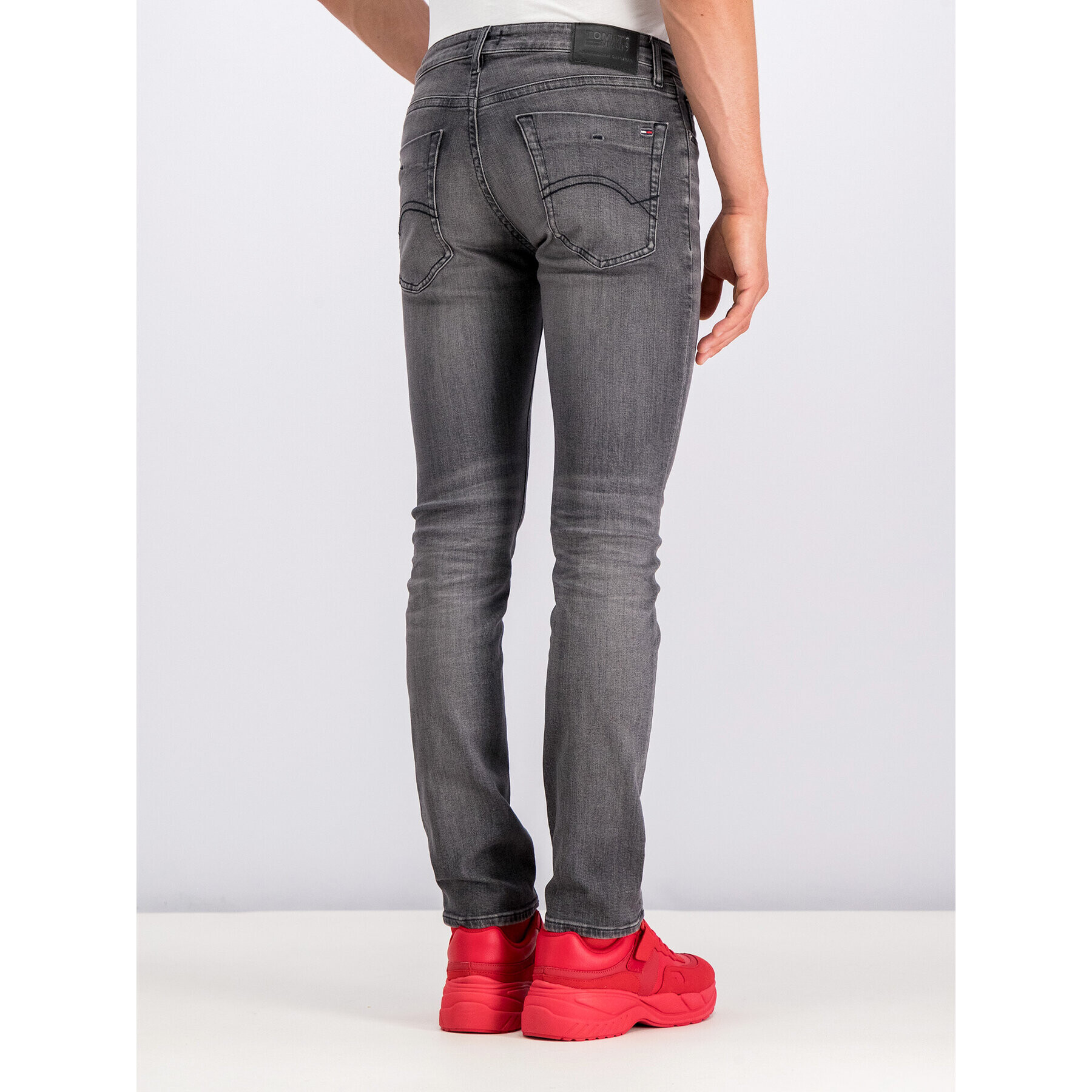 Tommy Jeans Blugi DM0DM06371 Gri Slim Fit - Pled.ro