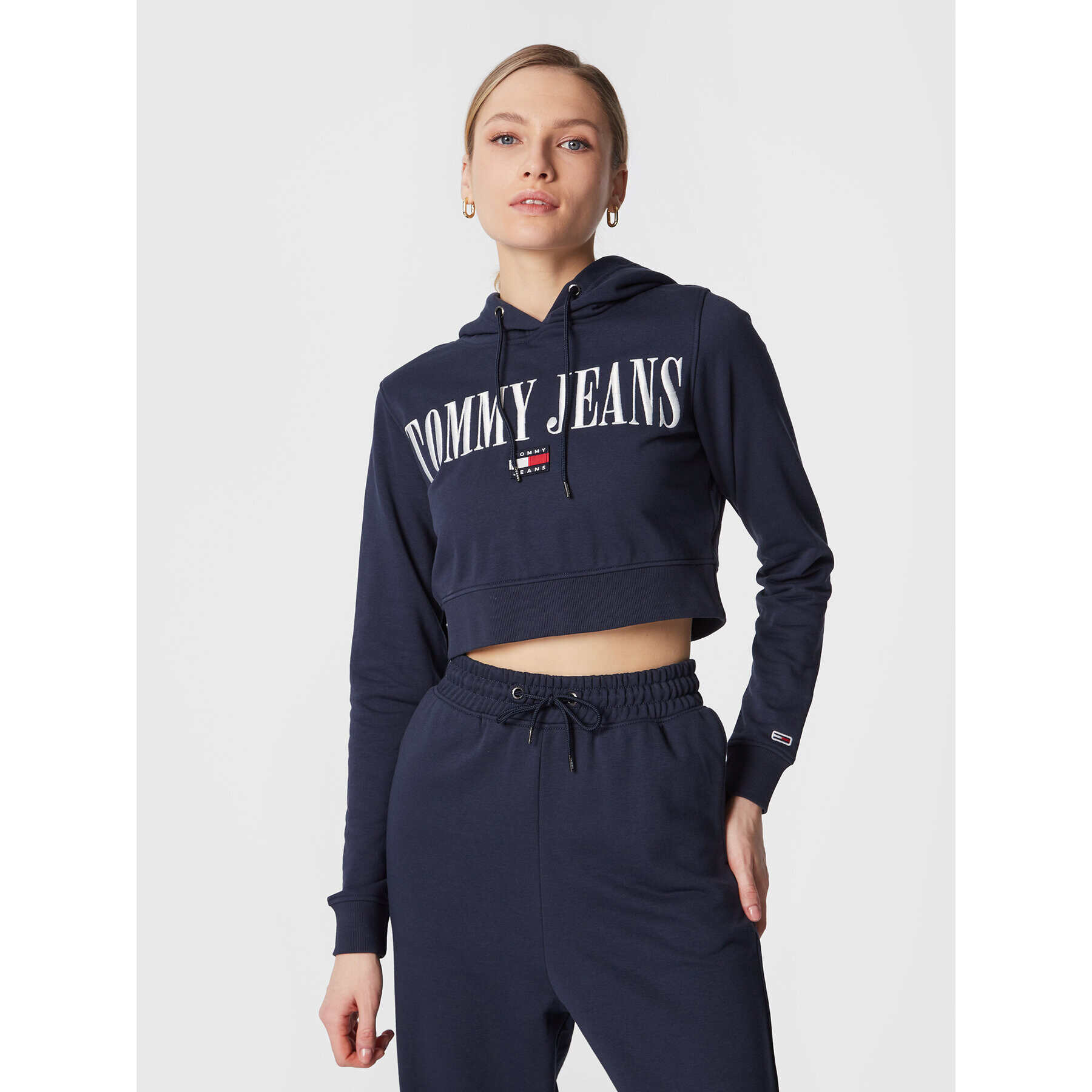 Tommy Jeans Bluză Archive DW0DW14927 Bleumarin Cropped Fit - Pled.ro