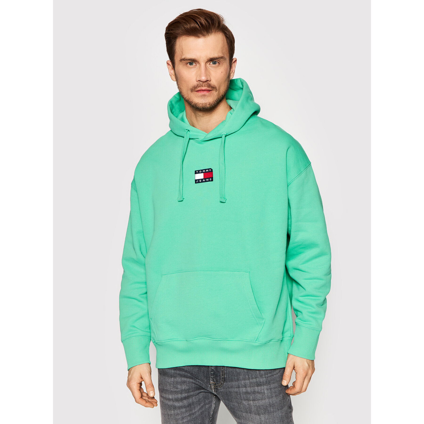 Tommy Jeans Bluză Badge DM0DM10904 Verde Regular Fit - Pled.ro