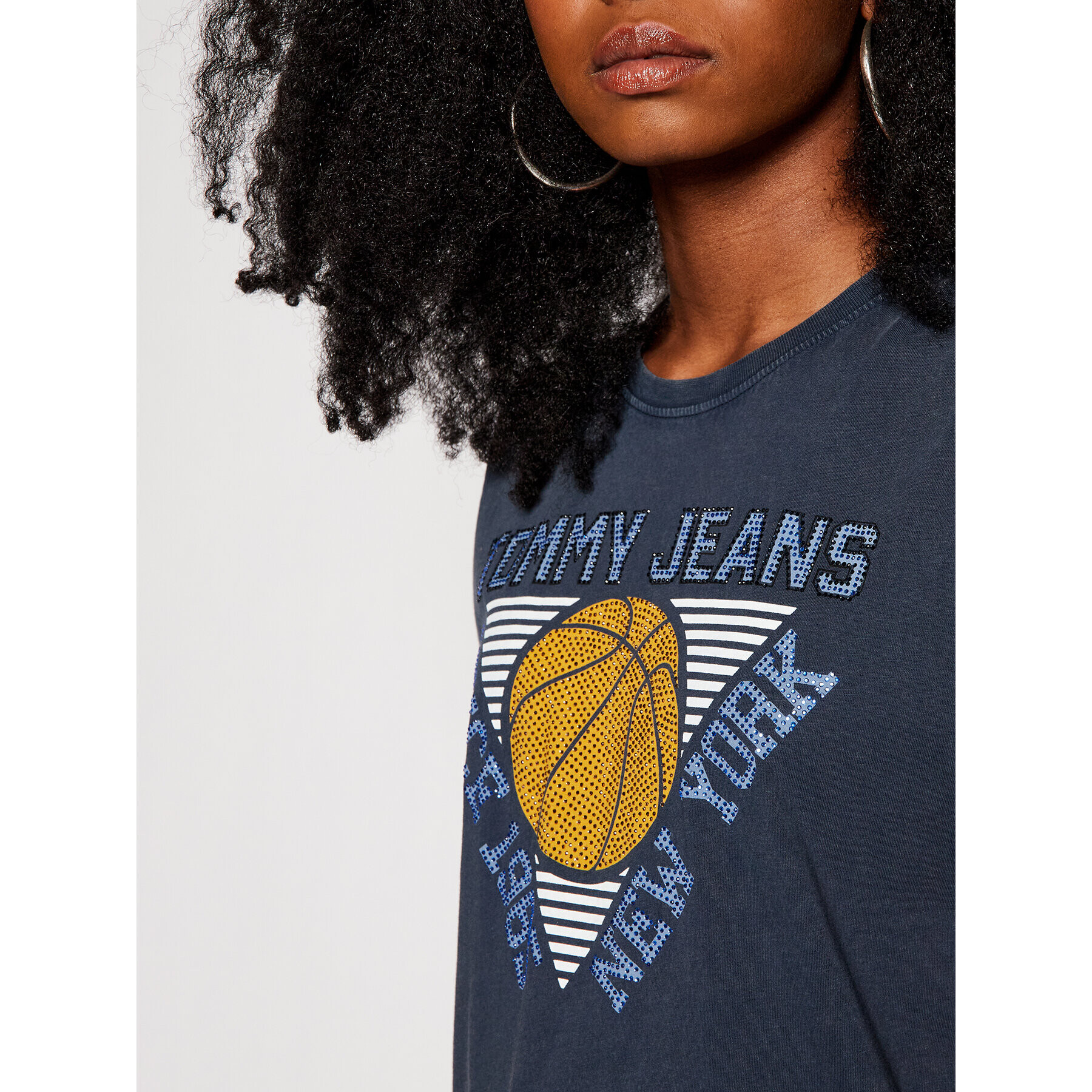 Tommy Jeans Bluză Basketball DW0DW09821 Bleumarin Relaxed Fit - Pled.ro