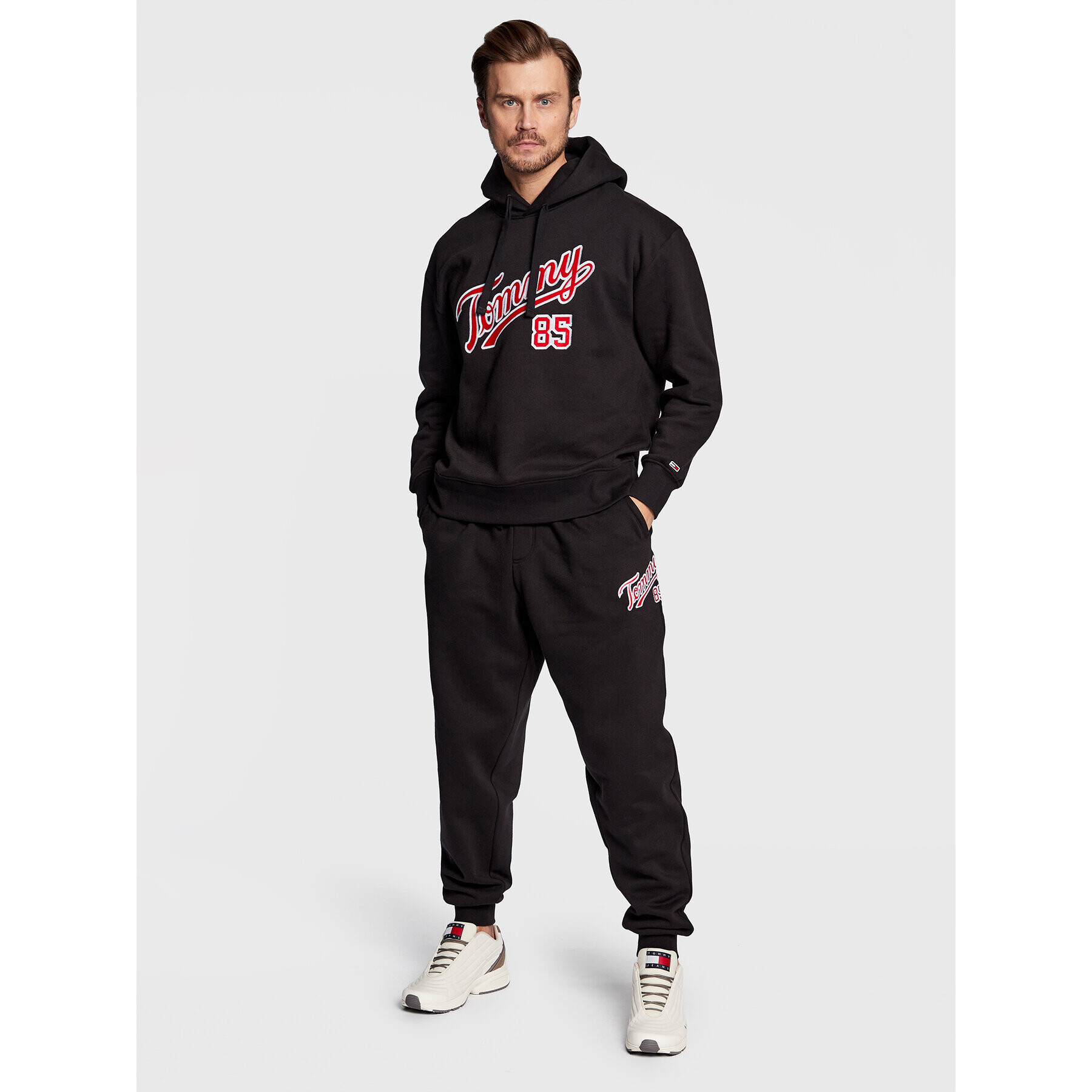 Tommy Jeans Bluză College DM0DM15711 Negru Relaxed Fit - Pled.ro