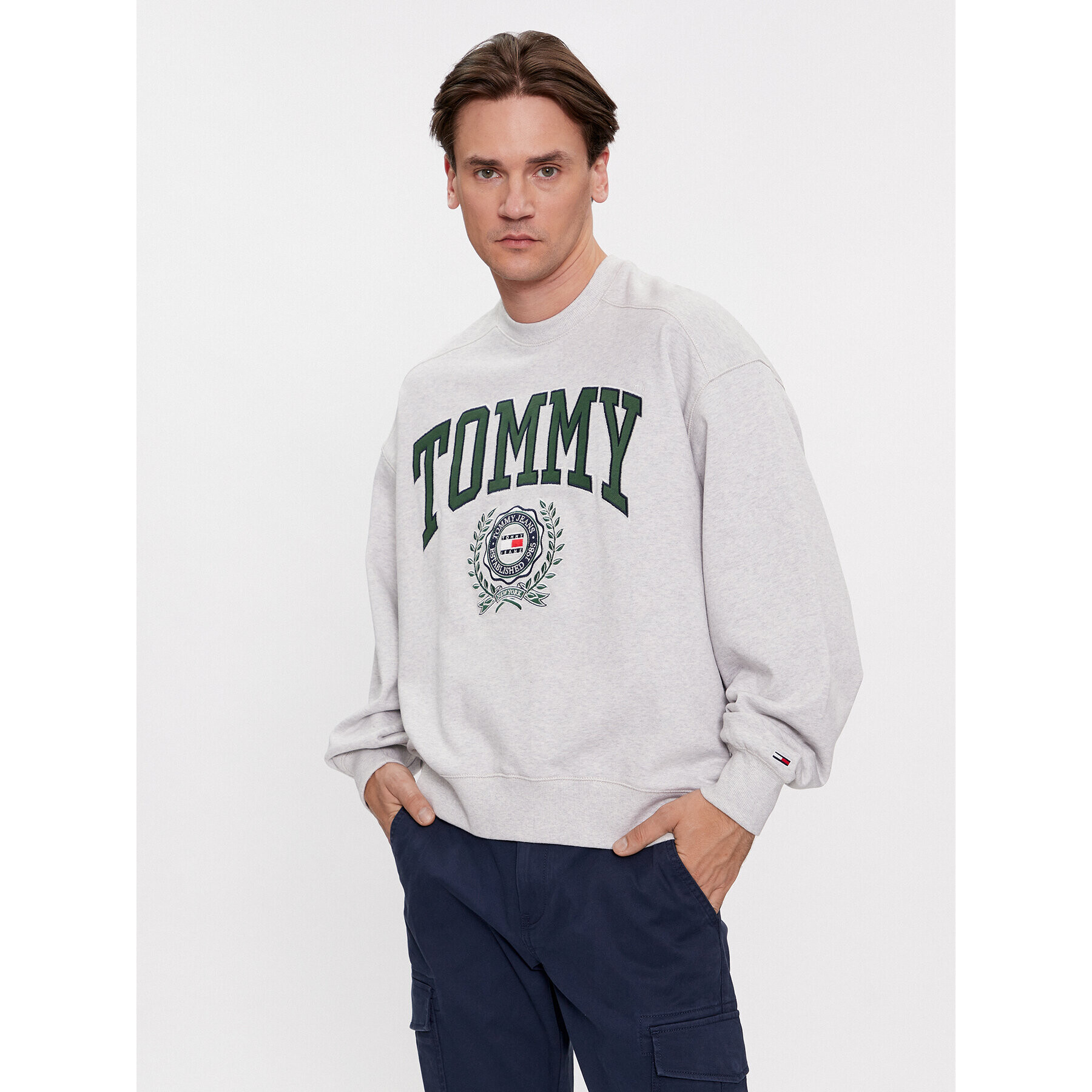 Tommy Jeans Bluză College Graphic DM0DM16804 Gri Boxy Fit - Pled.ro