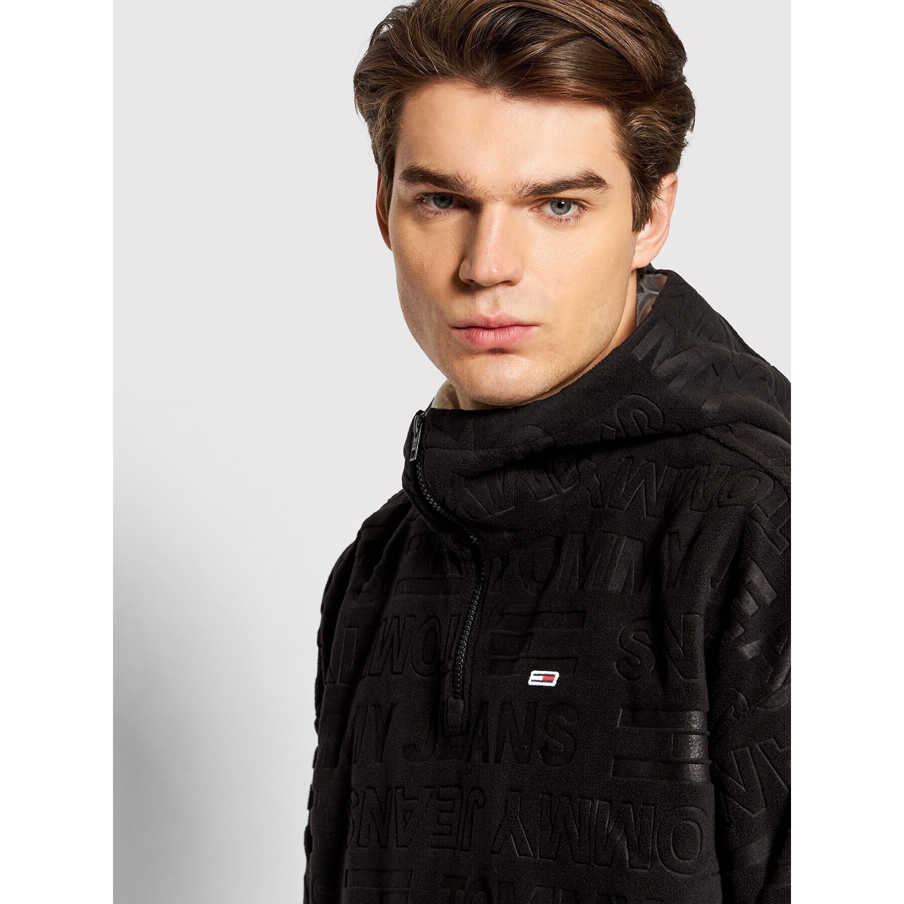 Tommy Jeans Bluză DM0DM11643 Negru Regular Fit - Pled.ro