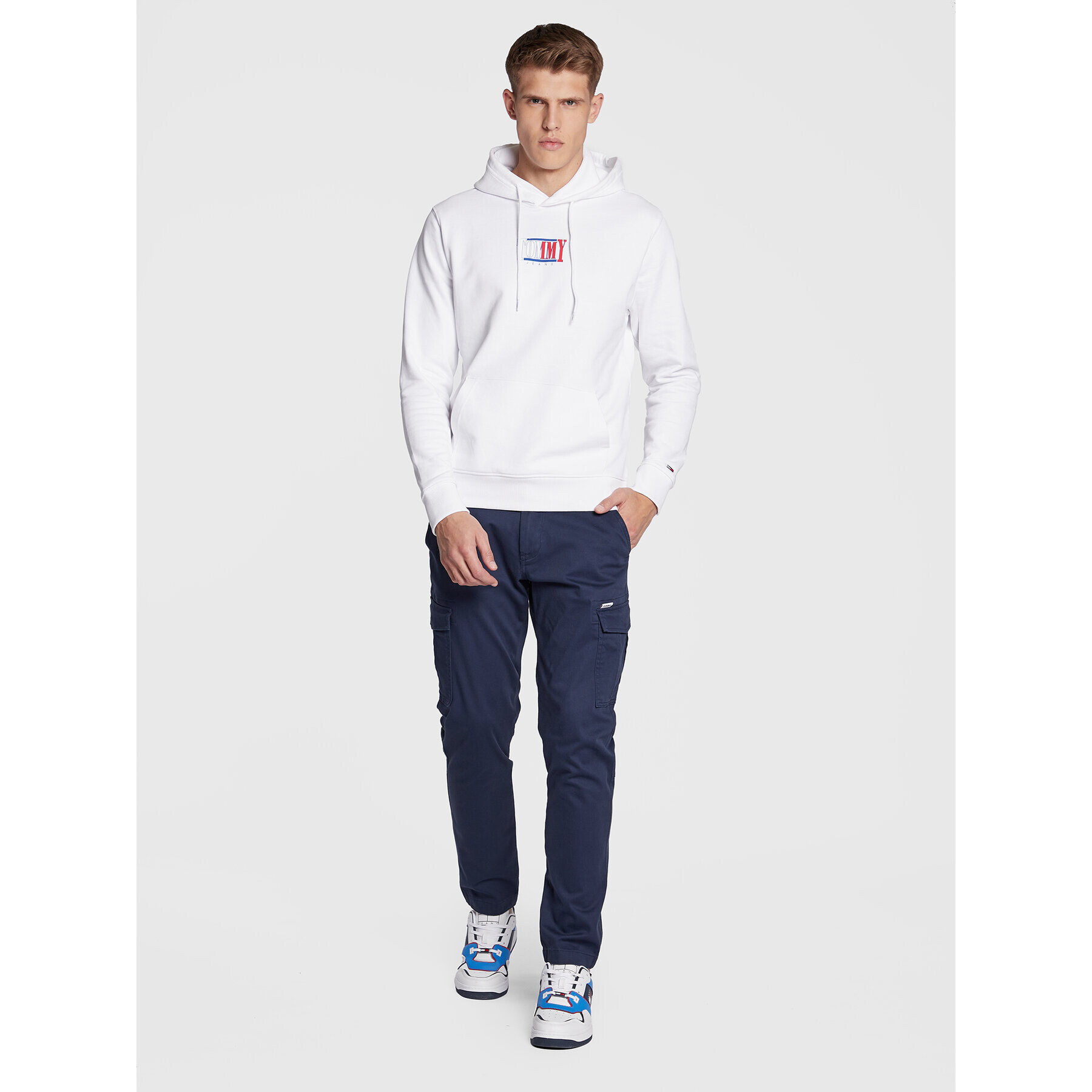 Tommy Jeans Bluză Essential Graphic DM0DM15006 Alb Regular Fit - Pled.ro