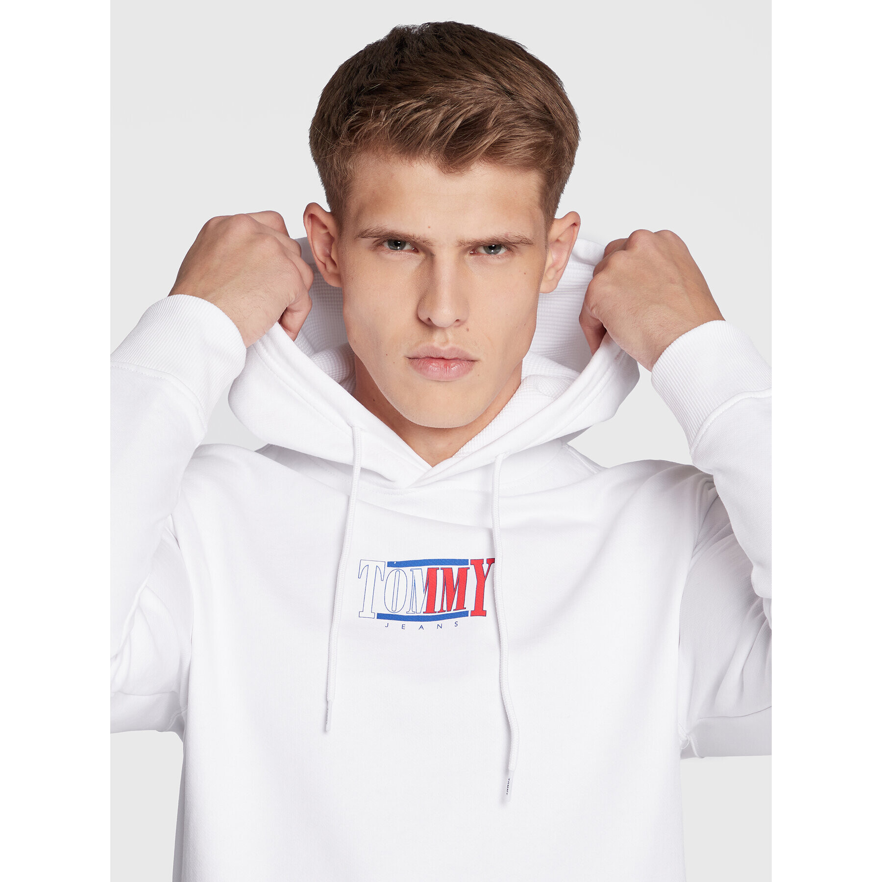 Tommy Jeans Bluză Essential Graphic DM0DM15006 Alb Regular Fit - Pled.ro