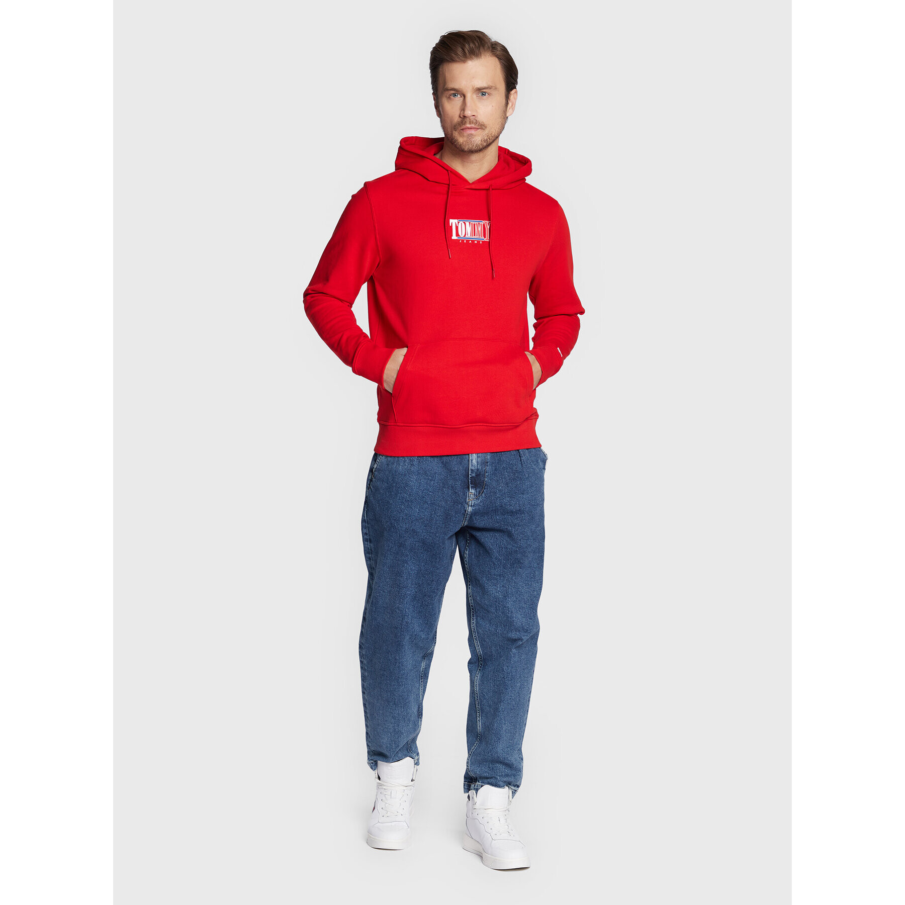 Tommy Jeans Bluză Essential Graphic DM0DM15006 Roșu Regular Fit - Pled.ro