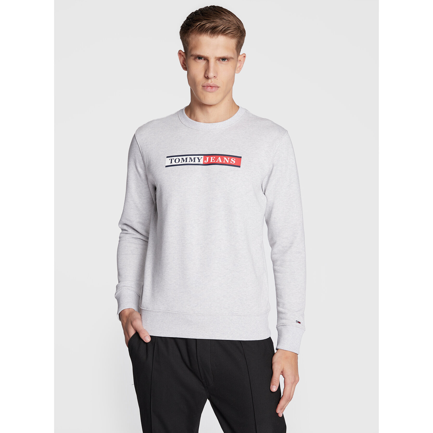 Tommy Jeans Bluză Essential Graphic DM0DM15007 Gri Regular Fit - Pled.ro