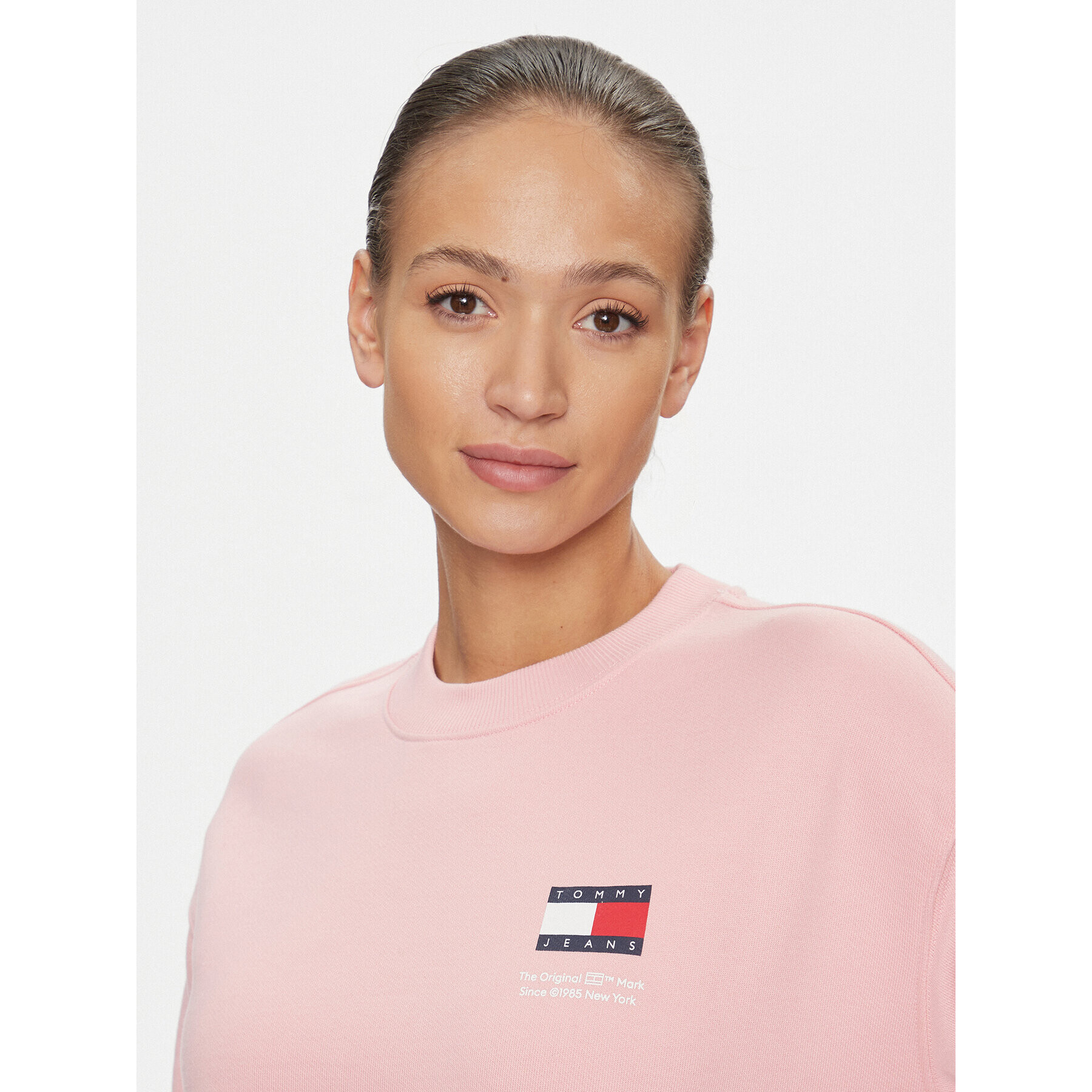 Tommy Jeans Bluză Graphic Flag DW0DW17328 Roz Boxy Fit - Pled.ro