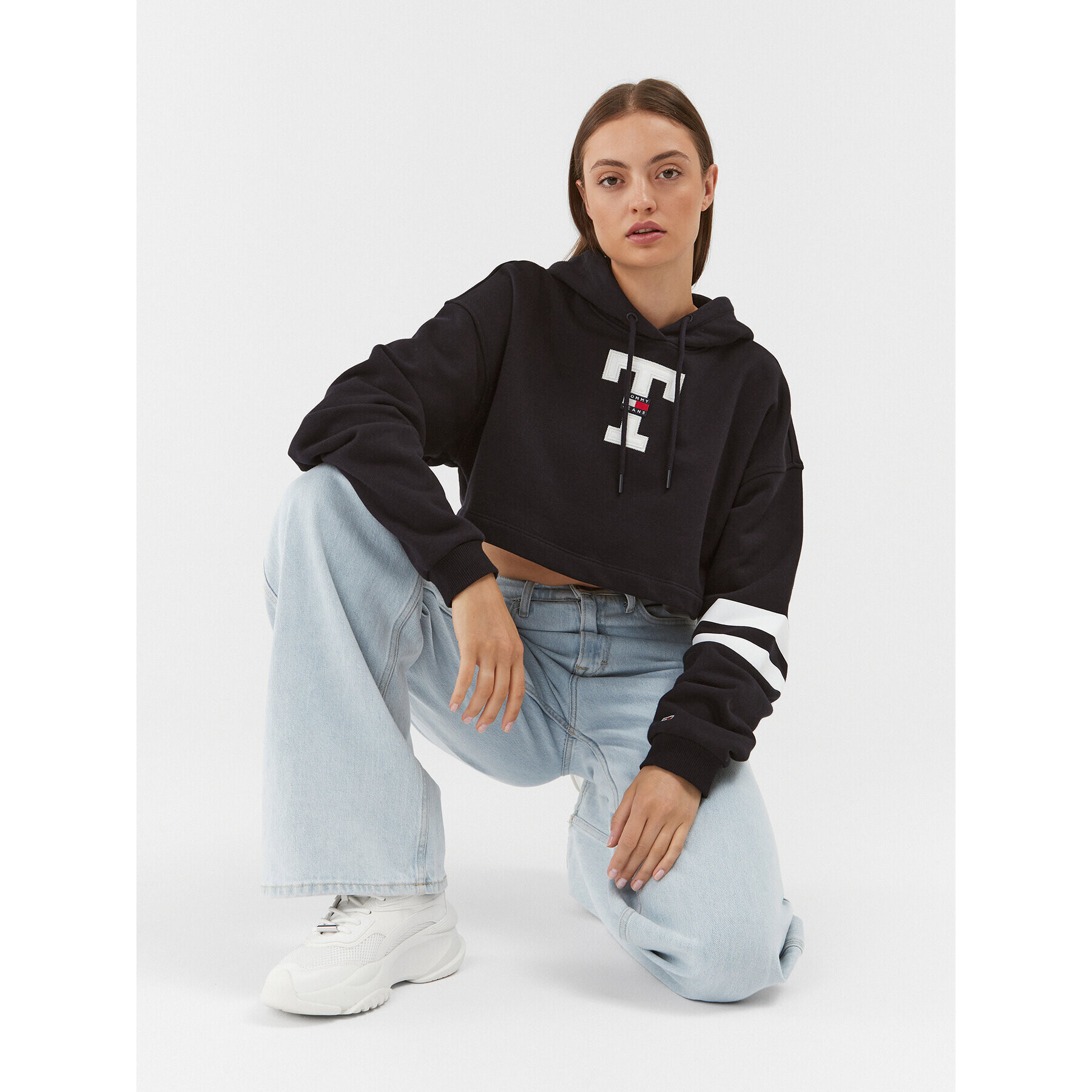 Tommy Jeans Bluză Letterman Flag DW0DW16122 Bleumarin Relaxed Fit - Pled.ro