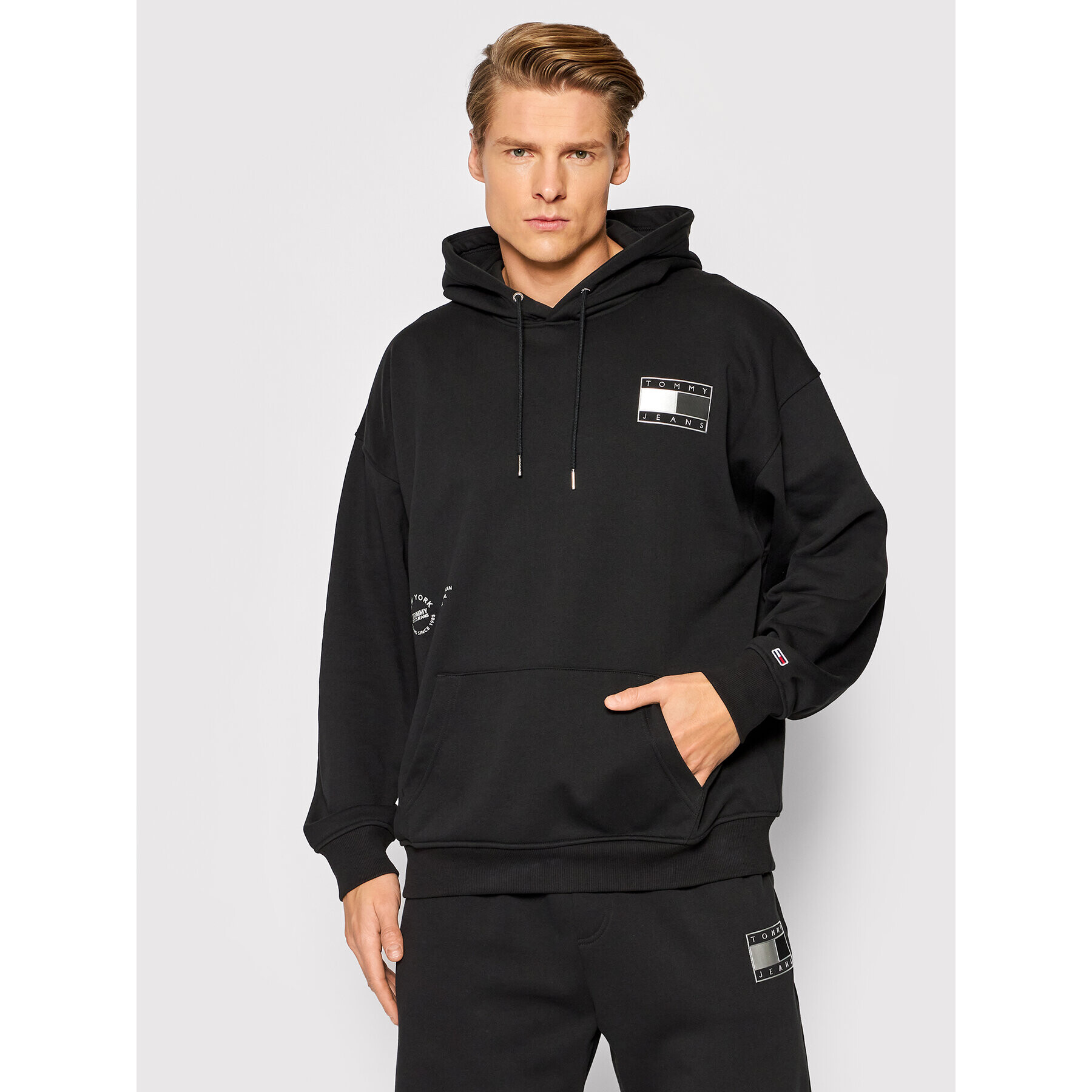 Tommy Jeans Bluză Metallic DM0DM12559 Negru Relaxed Fit - Pled.ro