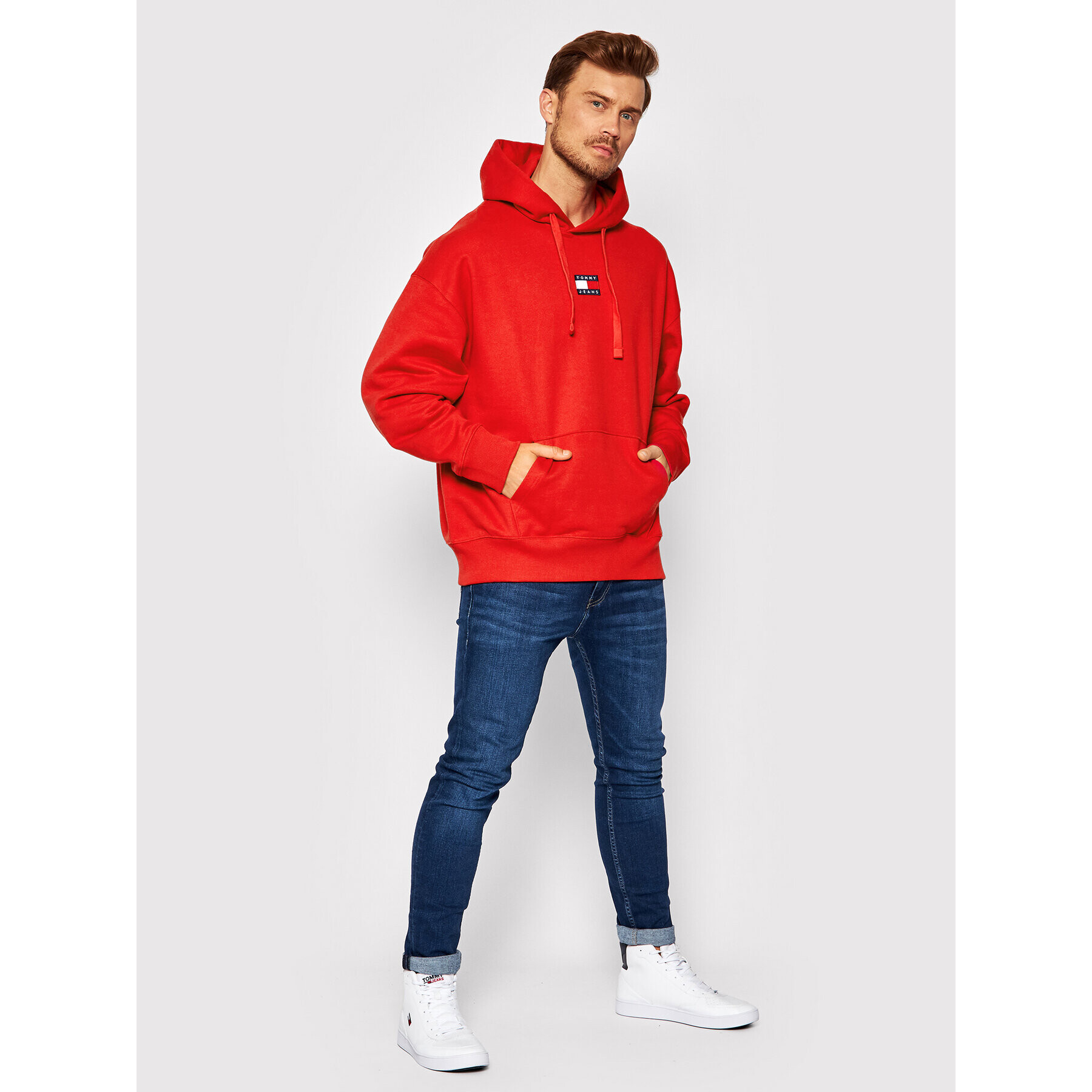 Tommy Jeans Bluză Tjm Badge DM0DM10904 Roșu Regular Fit - Pled.ro