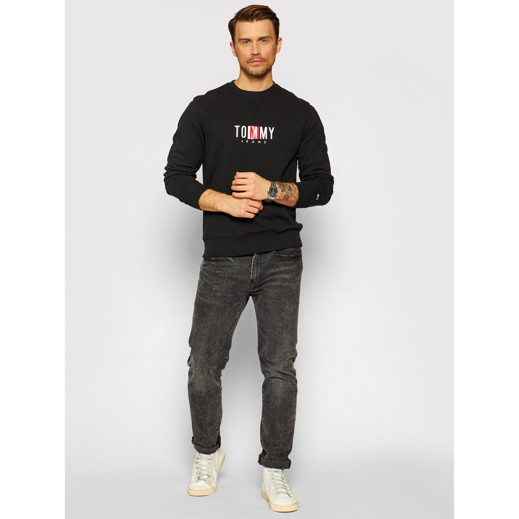 Tommy Jeans Bluză Tjm Timeless Crew 2 DM0DM10207 Negru Relaxed Fit - Pled.ro