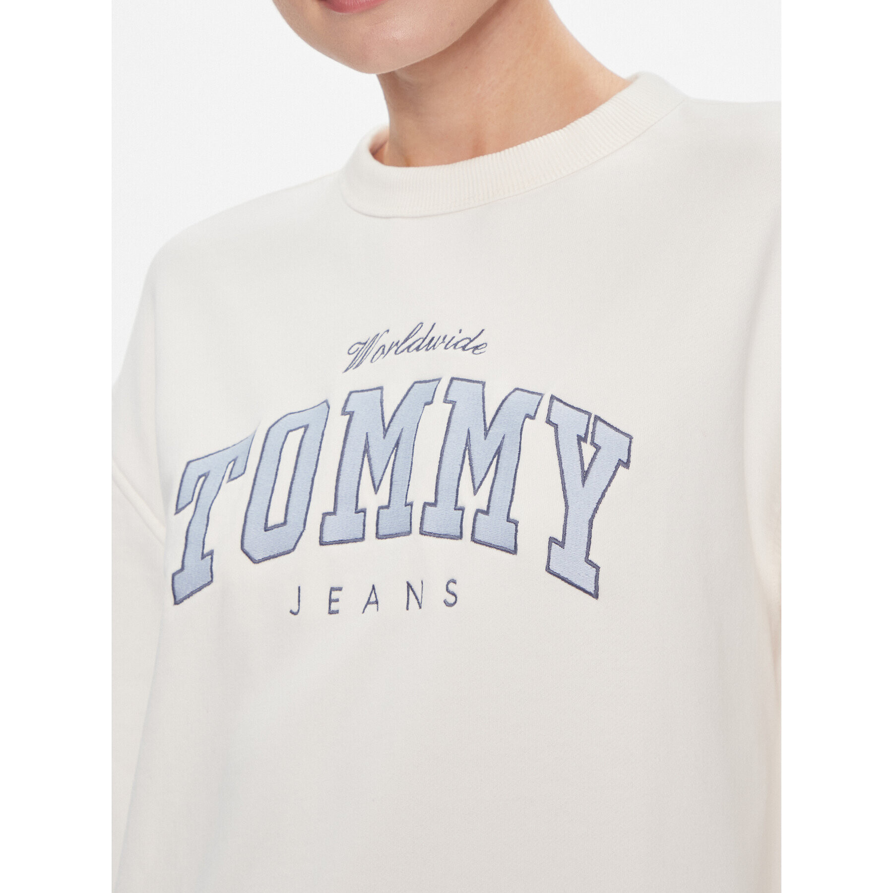 Tommy Jeans Bluză Tjw Rlx Varsity Luxe Crew DW0DW17339 Alb Regular Fit - Pled.ro