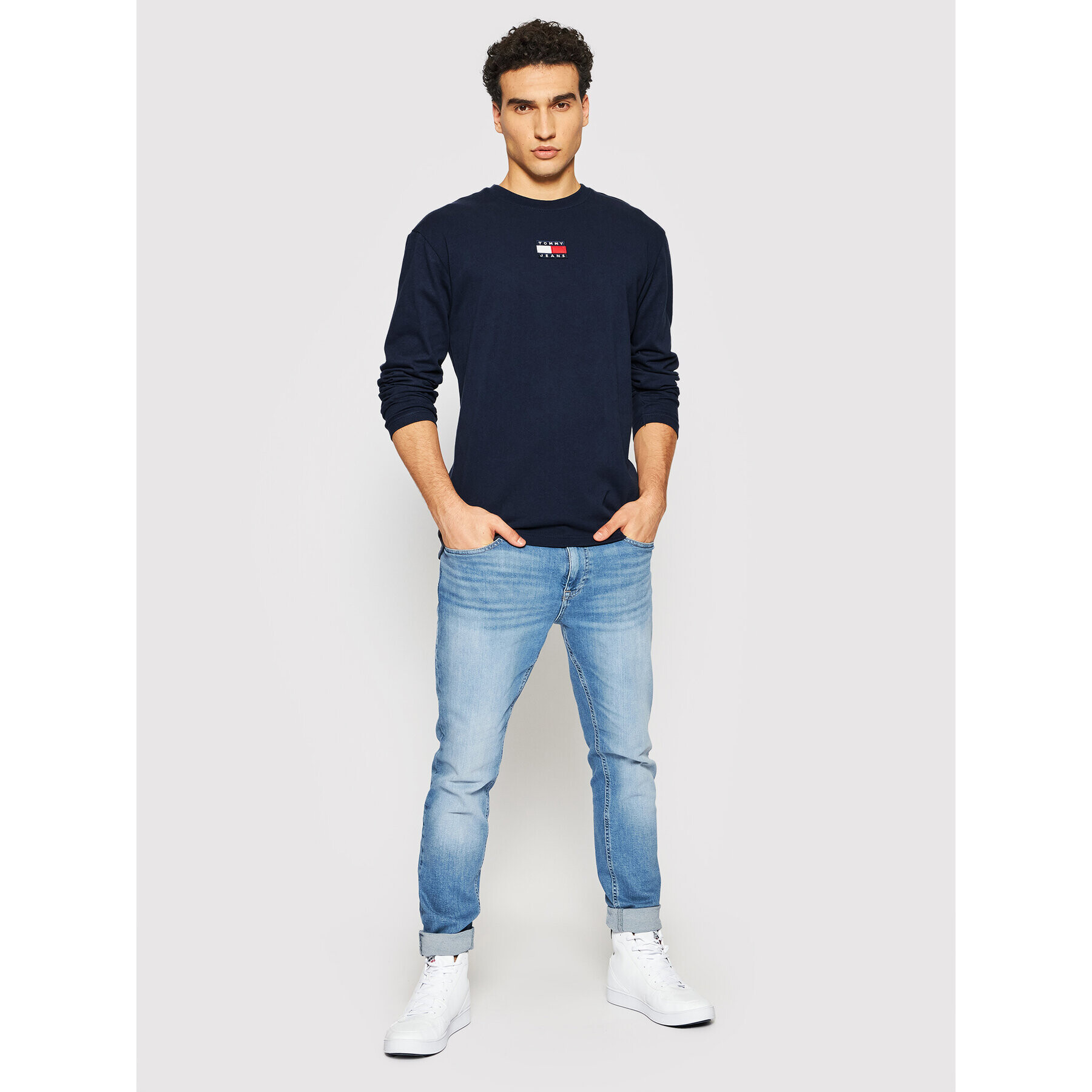 Tommy Jeans Bluză Tommy Badge DM0DM10932 Bleumarin Loose Fit - Pled.ro