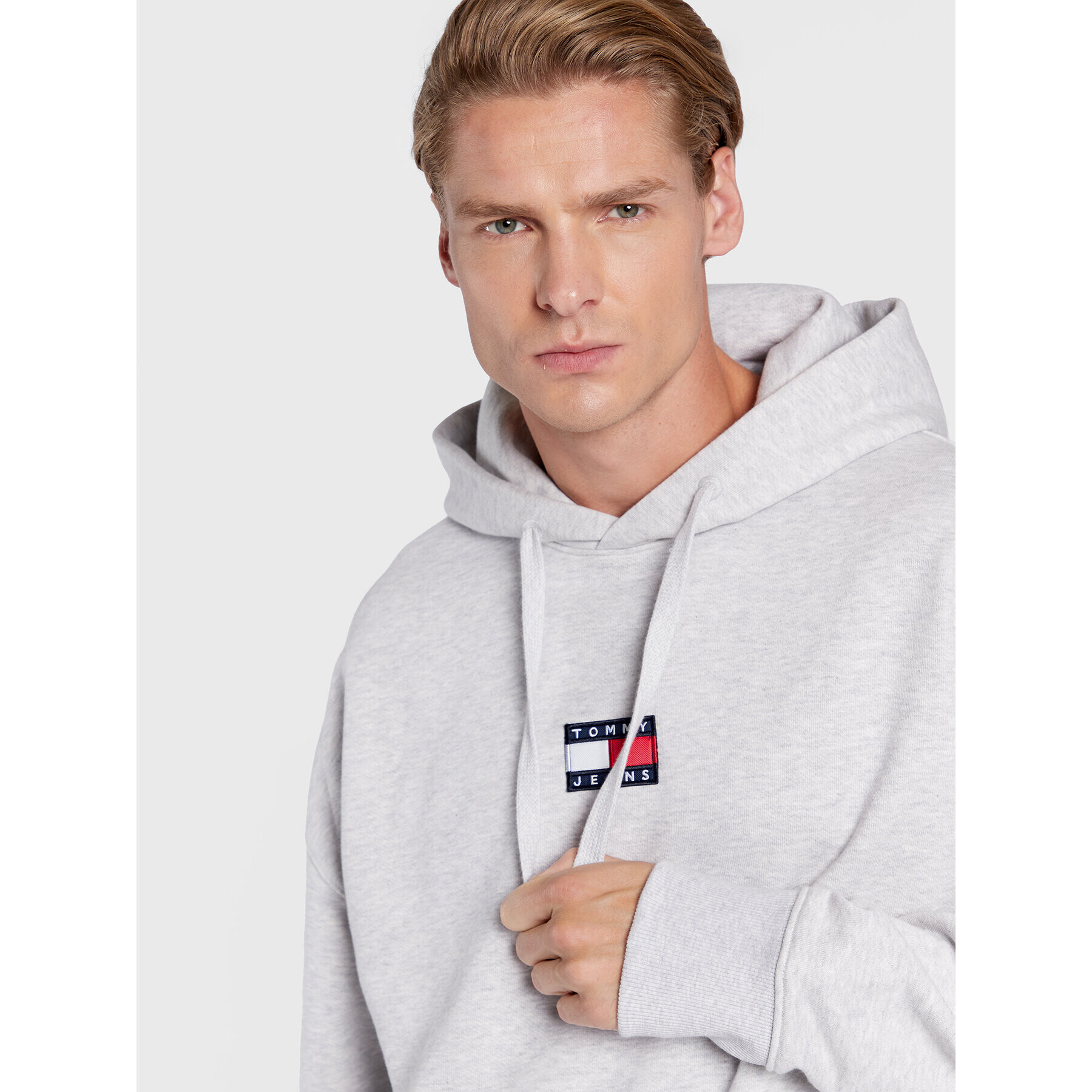 Tommy Jeans Bluză DM0DM10904 Gri Relaxed Fit - Pled.ro