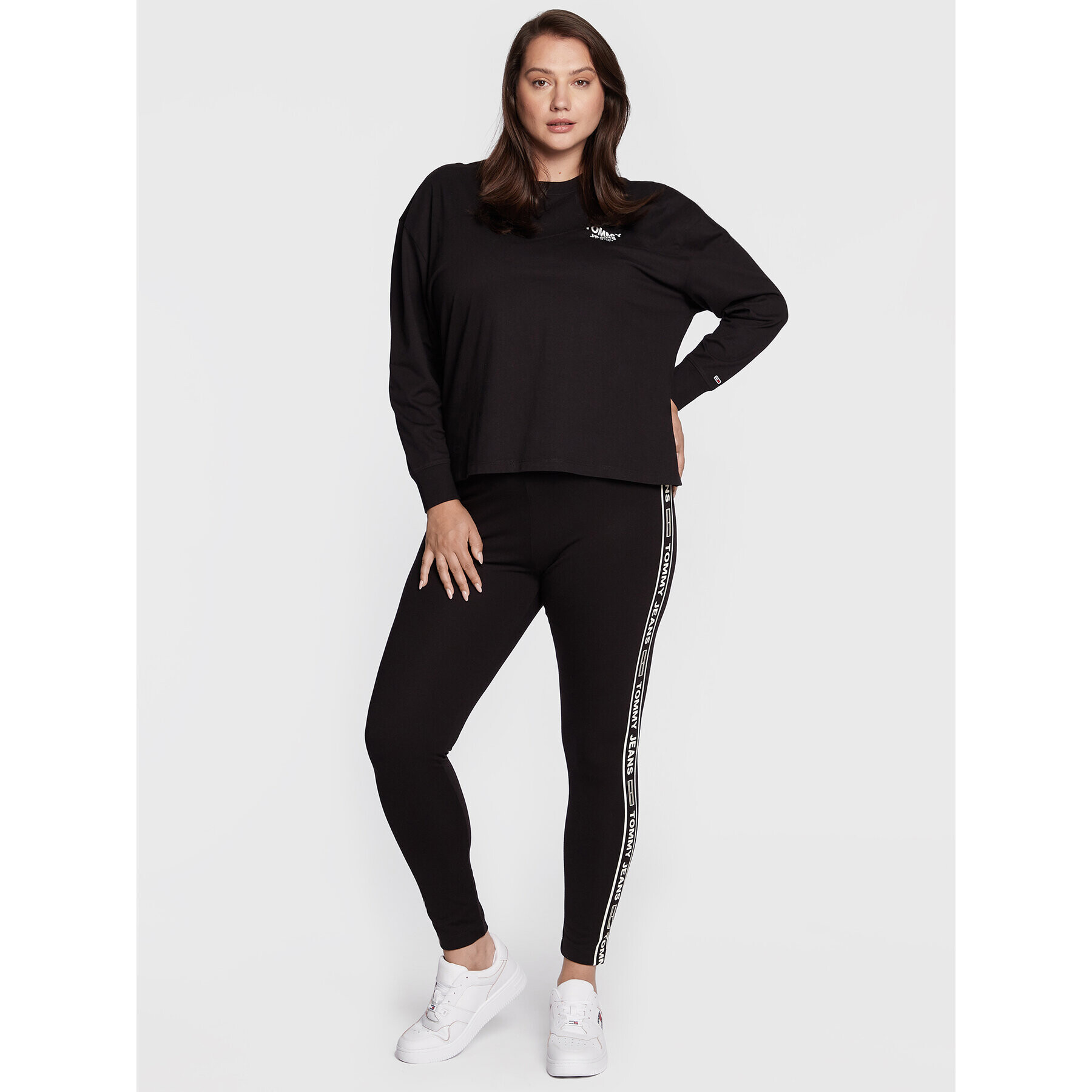 Tommy Jeans Curve Bluză DW0DW12991 Negru Relaxed Fit - Pled.ro