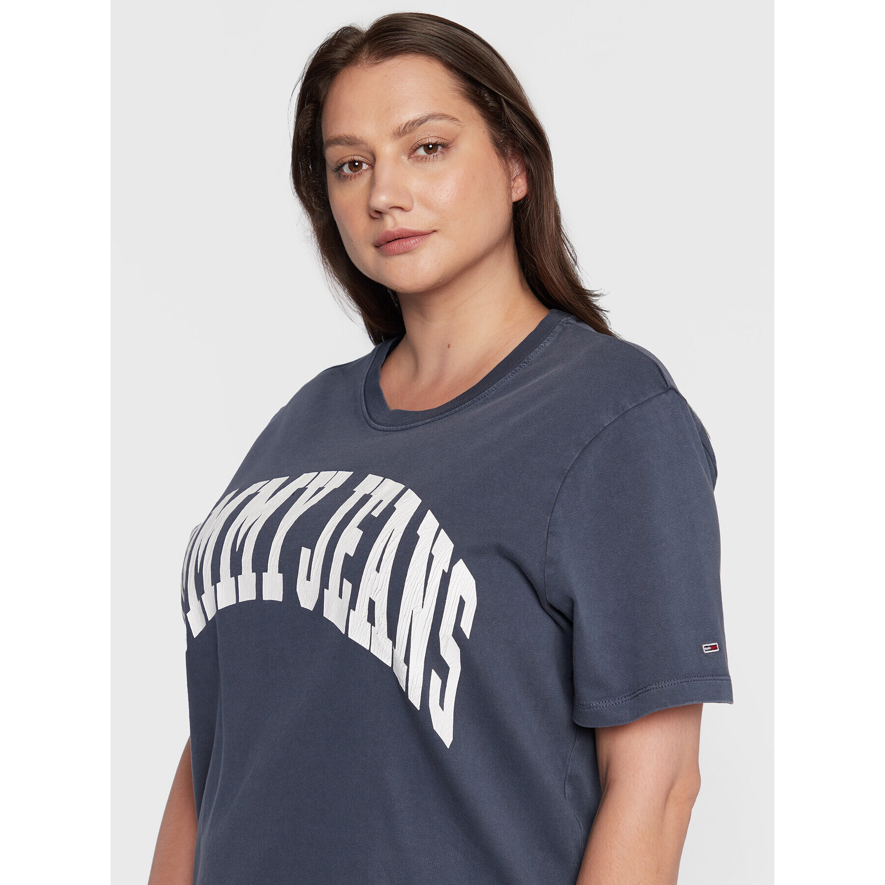 Tommy Jeans Curve Tricou College DW0DW13001 Bleumarin Oversize - Pled.ro