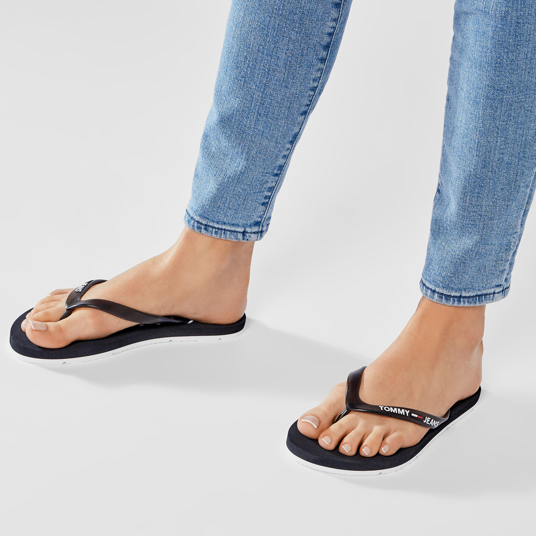 Tommy Jeans Flip flop Rubber Thong Beach Sandal EN0EN01302 Negru - Pled.ro