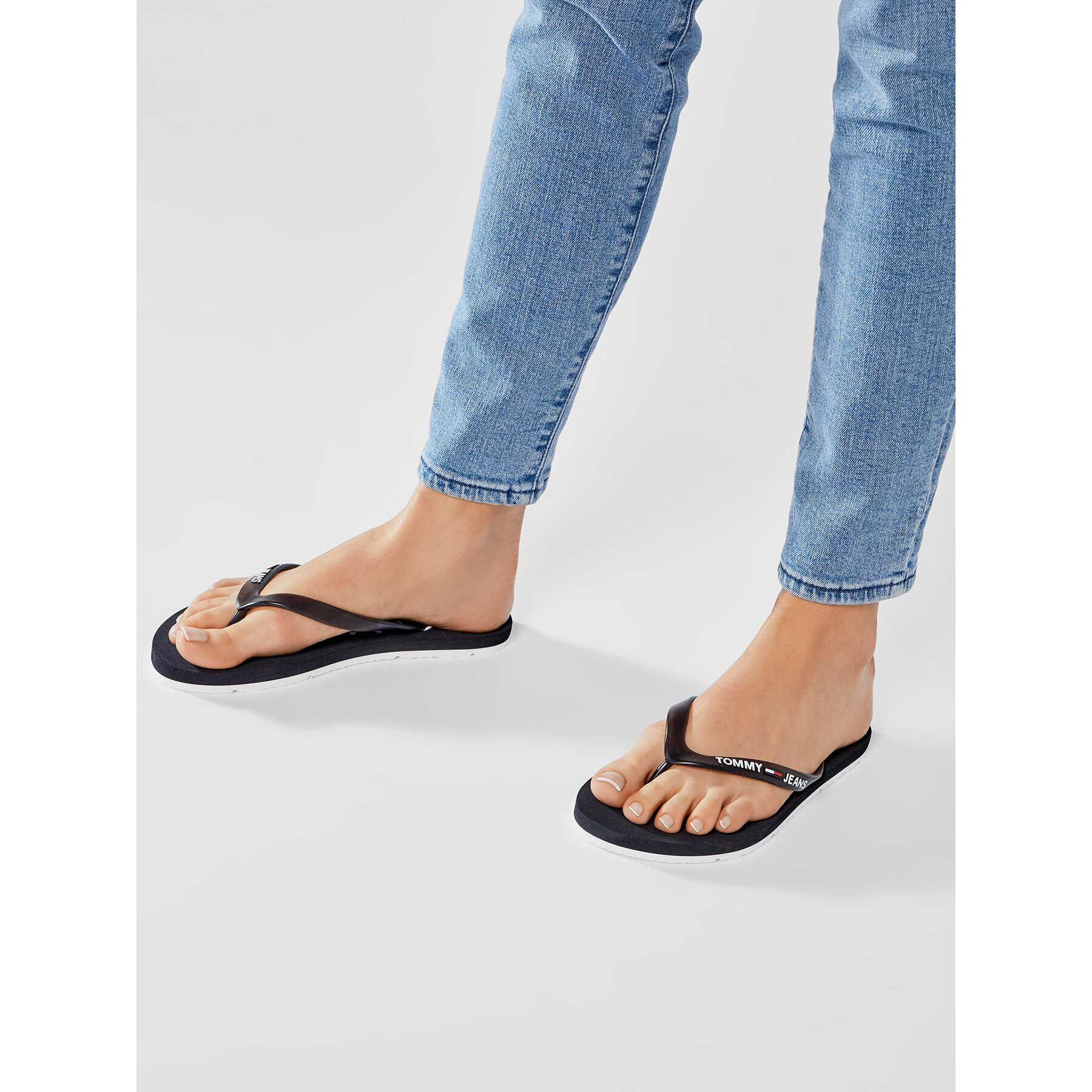 Tommy Jeans Flip flop Rubber Thong Beach Sandal EN0EN01302 Negru - Pled.ro