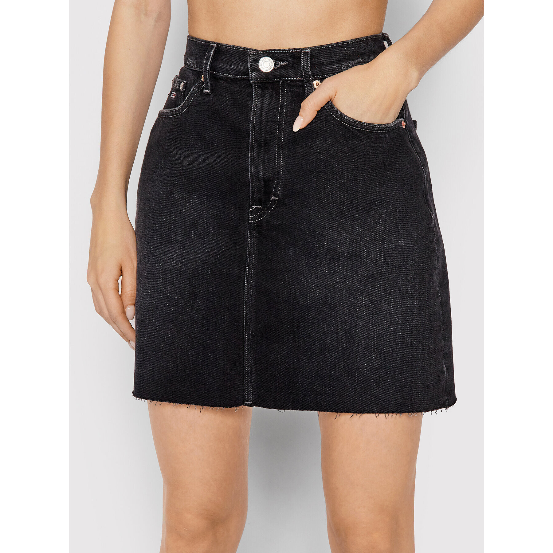 Tommy Jeans Fustă de blugi DW0DW11451 Negru Mom Fit - Pled.ro