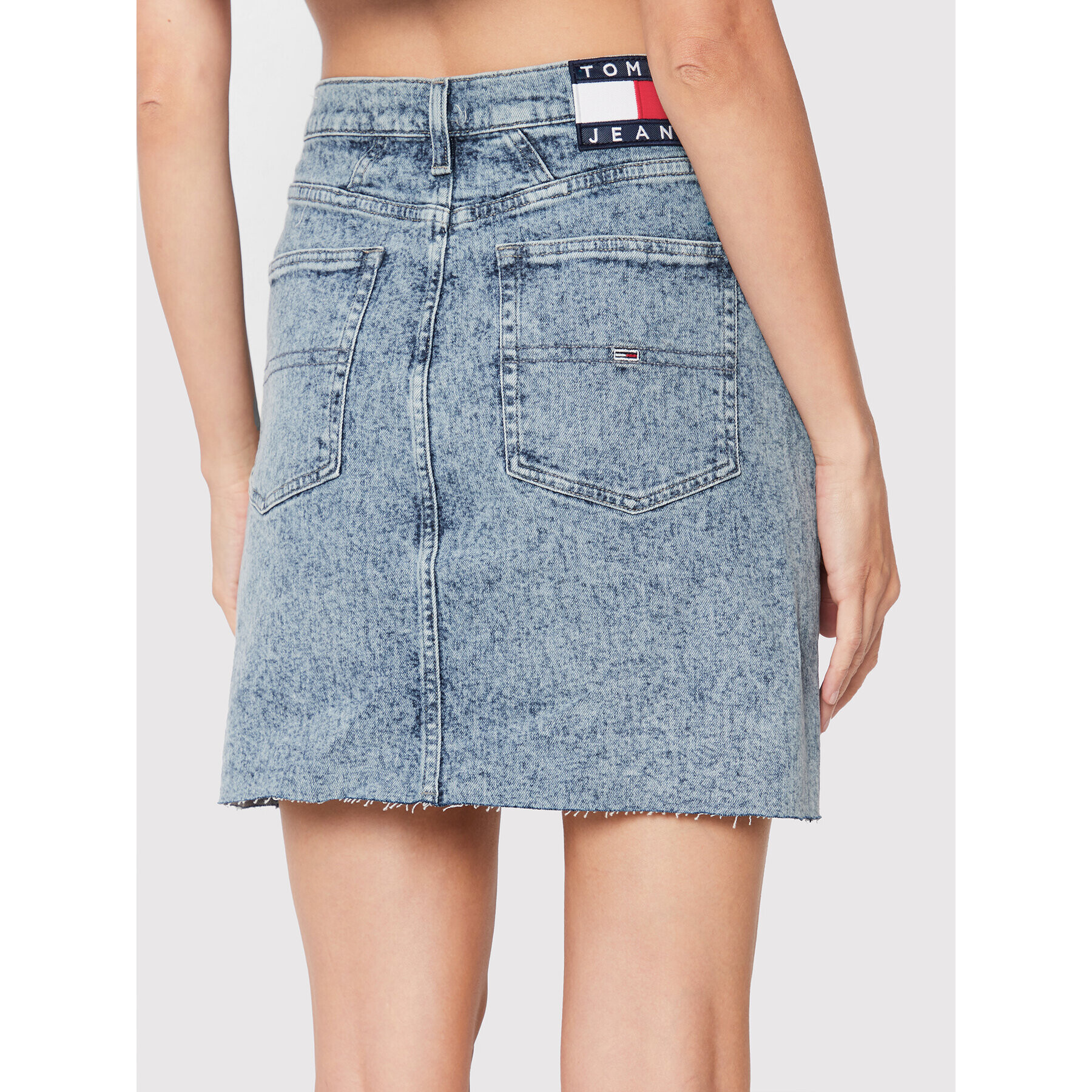 Tommy Jeans Fustă de blugi DW0DW13404 Albastru Mom Fit - Pled.ro