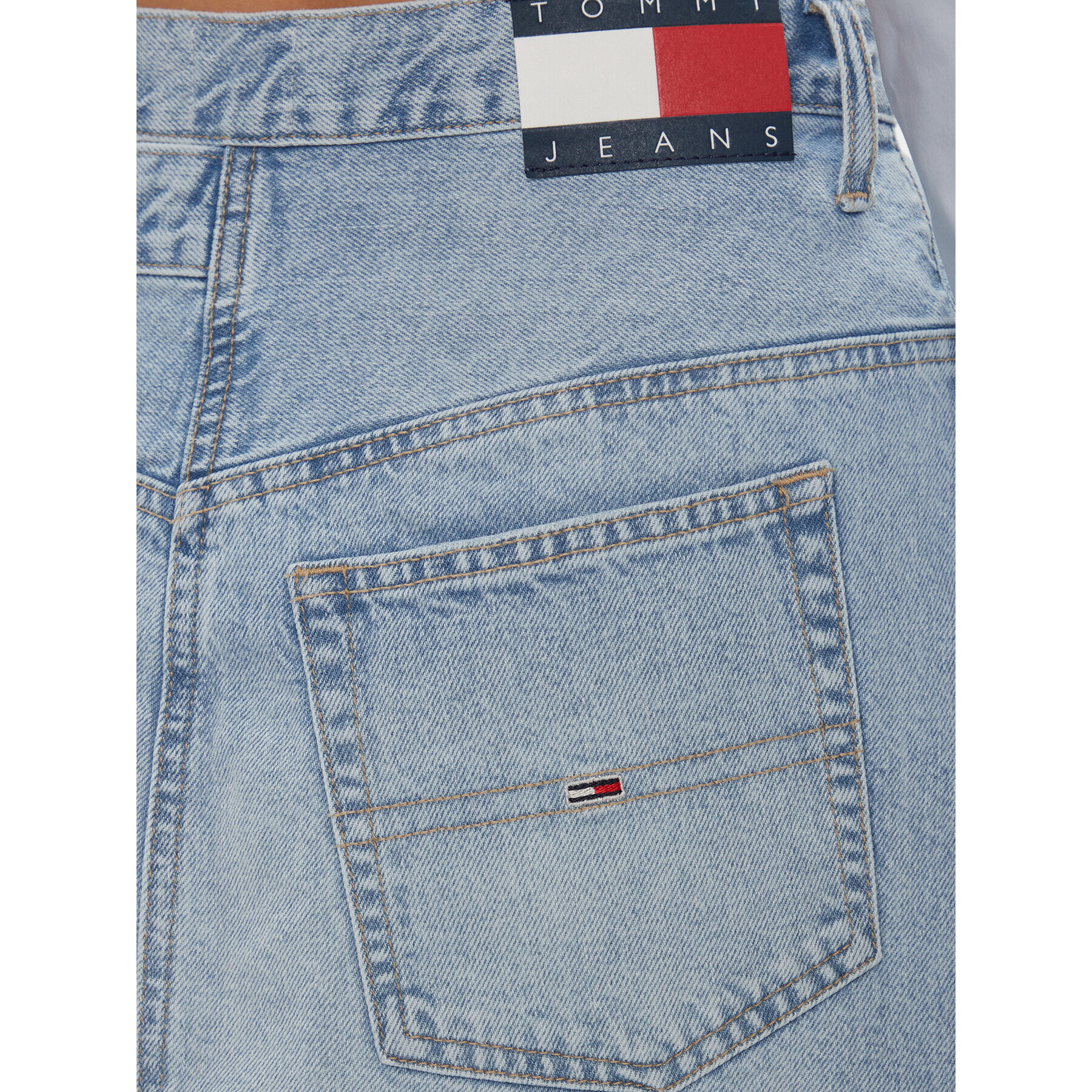 Tommy Jeans Fustă de blugi Mom Cut Out Wb Uh Skirt Ah7011 DW0DW17217 Albastru Slim Fit - Pled.ro