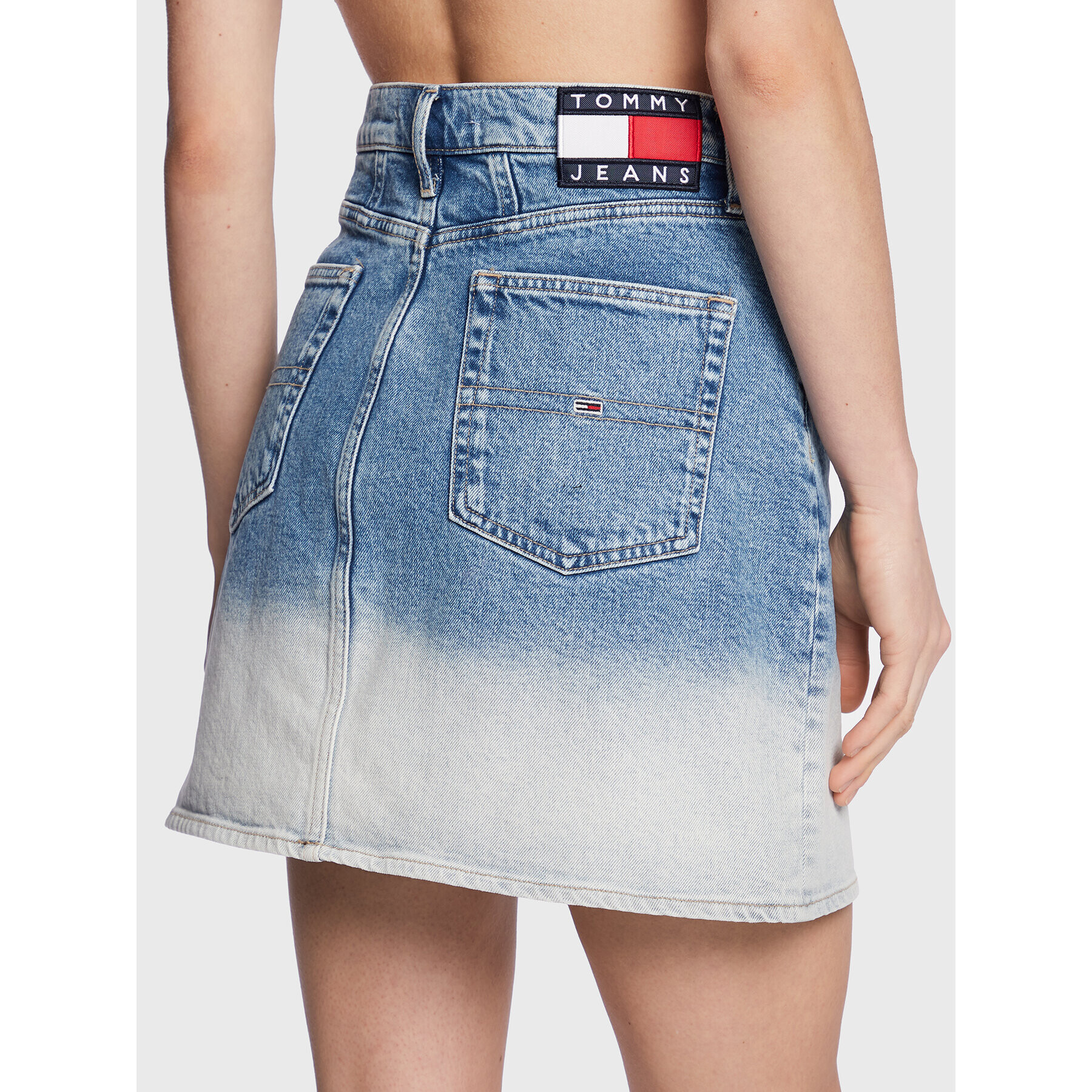 Tommy Jeans Fustă de blugi Mom DW0DW14836 Albastru Regular Fit - Pled.ro