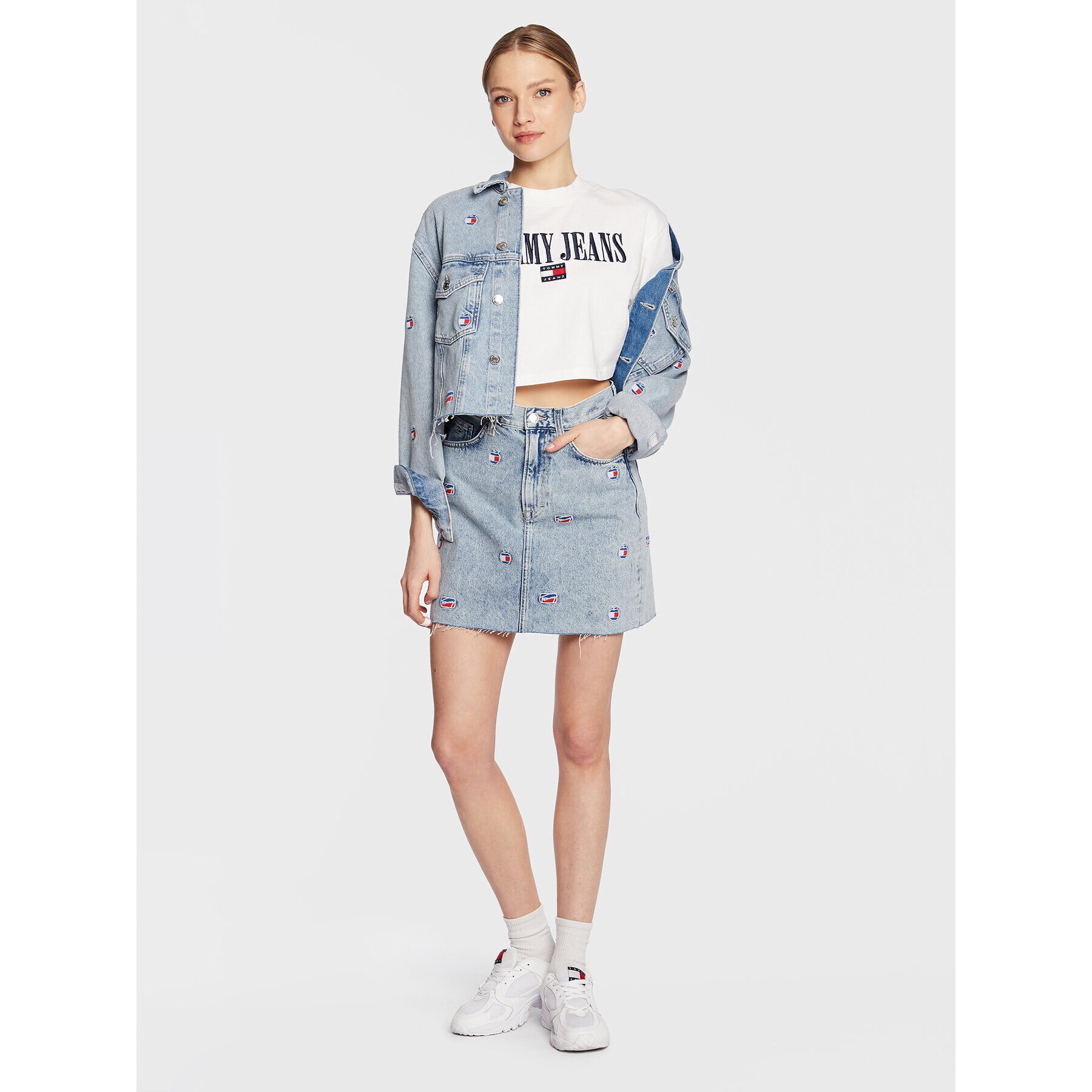 Tommy Jeans Fustă de blugi Mom DW0DW14837 Albastru Regular Fit - Pled.ro