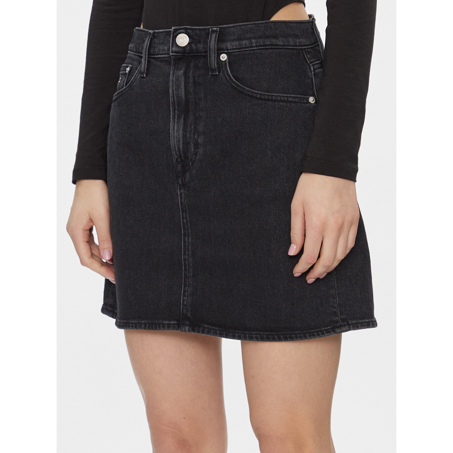 Tommy Jeans Fustă de blugi Mom Uh Skirt Cg4181 DW0DW17286 Negru Slim Fit - Pled.ro