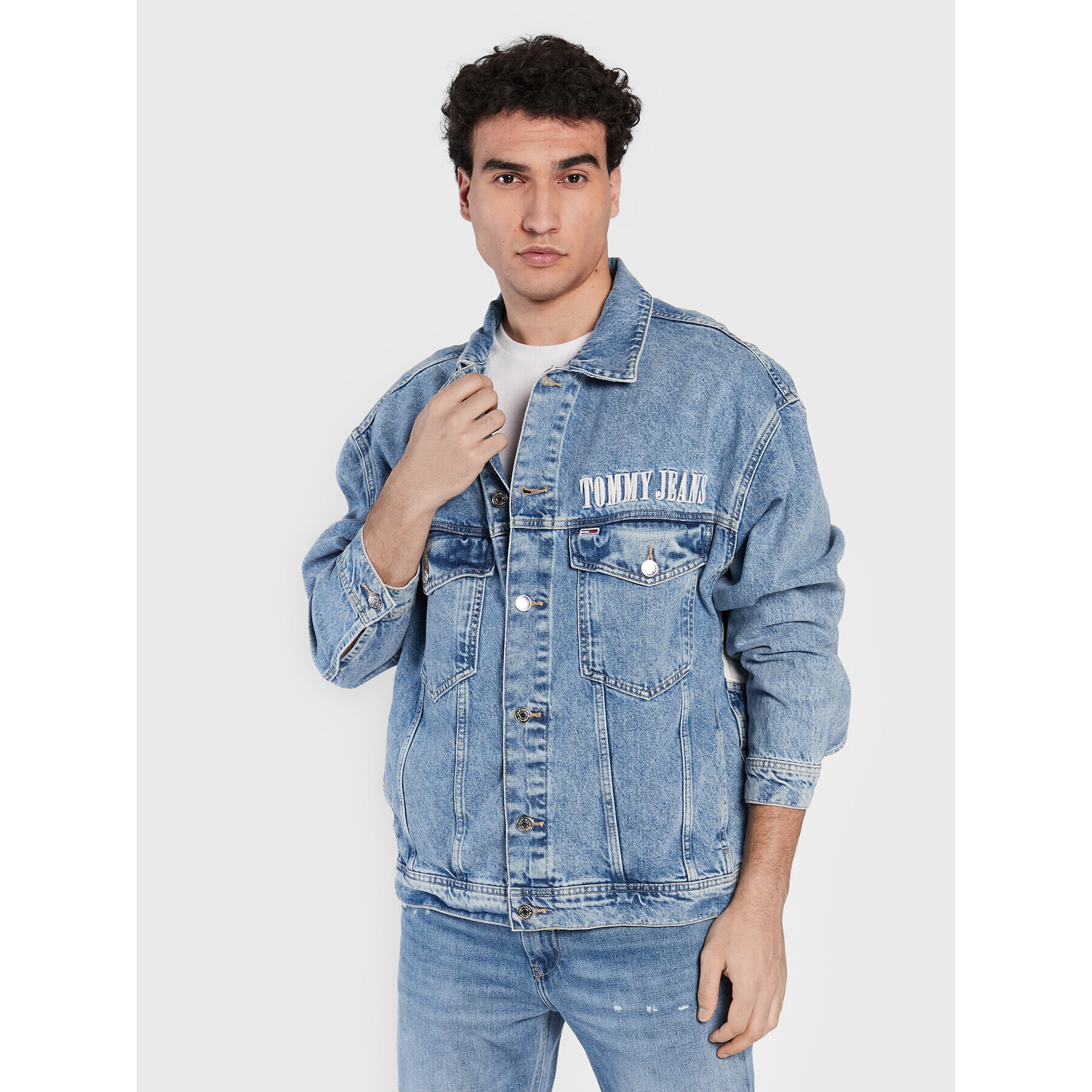 Tommy Jeans Geacă de blugi DM0DM15611 Albastru Oversize - Pled.ro