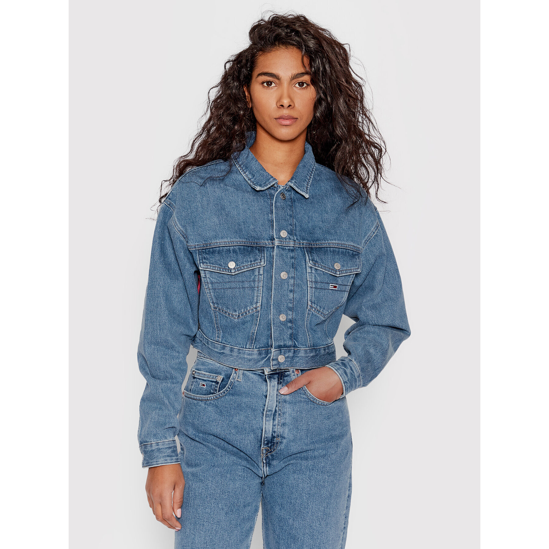 Tommy Jeans Geacă de blugi DW0DW12926 Albastru Cropped Fit - Pled.ro