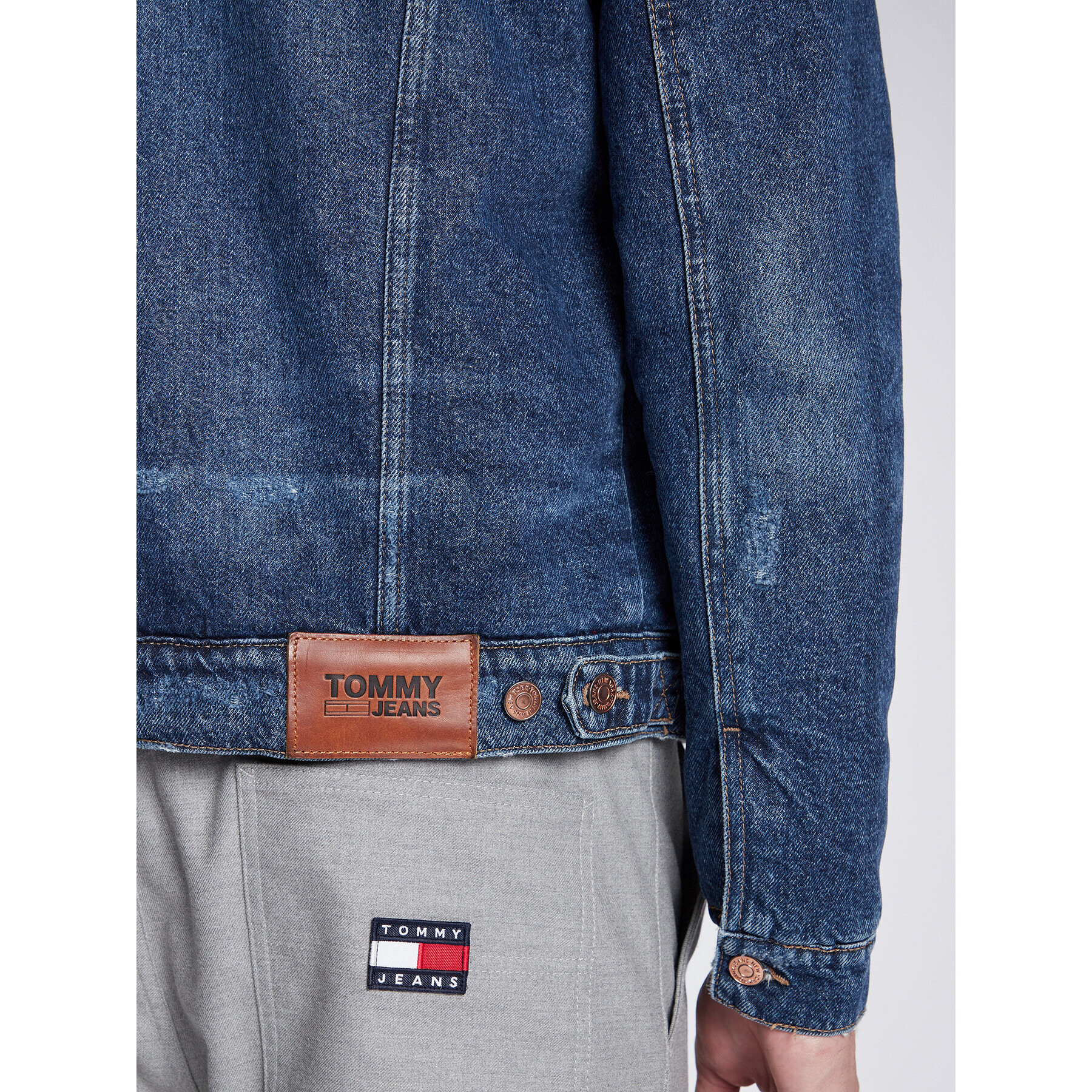 Tommy Jeans Geacă de blugi Sherpa Trucker DM0DM15113 Albastru Regular Fit - Pled.ro