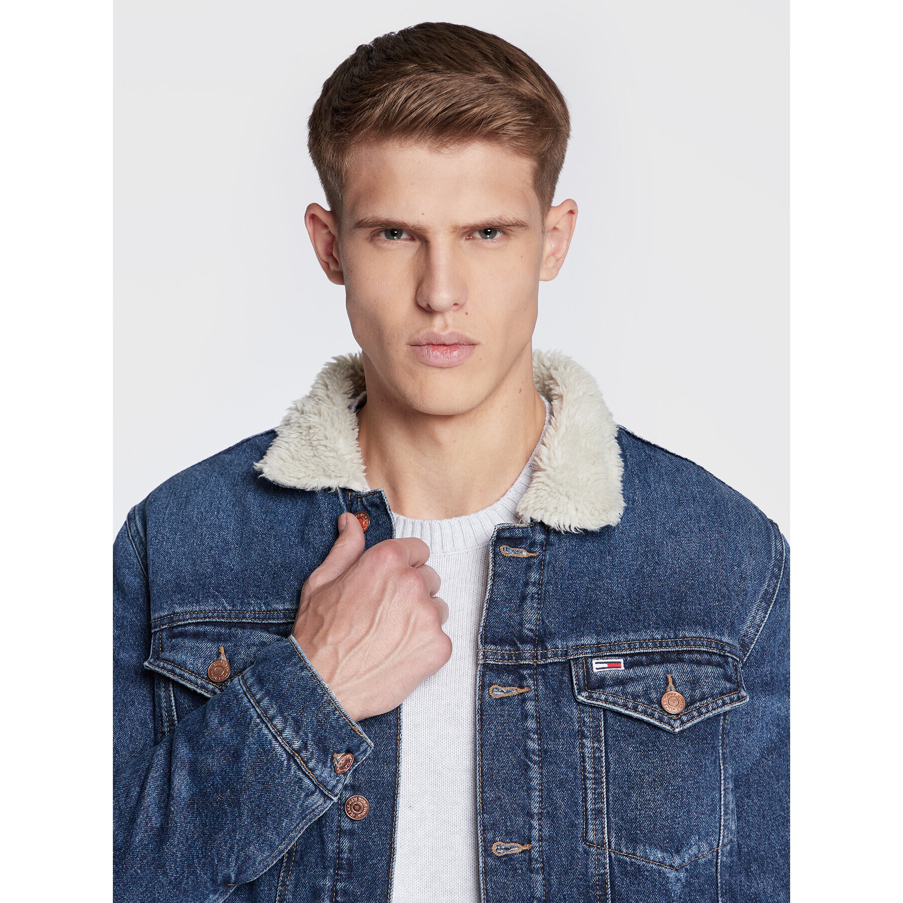 Tommy Jeans Geacă de blugi Sherpa Trucker DM0DM15113 Albastru Regular Fit - Pled.ro