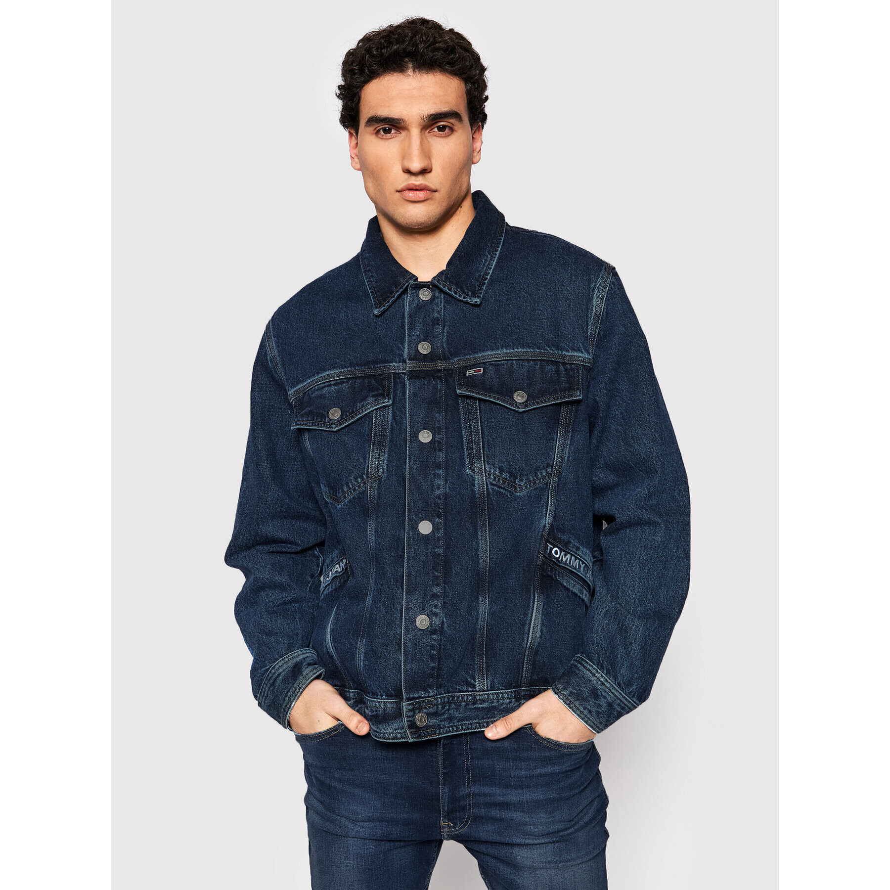 Tommy Jeans Geacă de blugi Trucker DM0DM12458 Bleumarin Oversize - Pled.ro