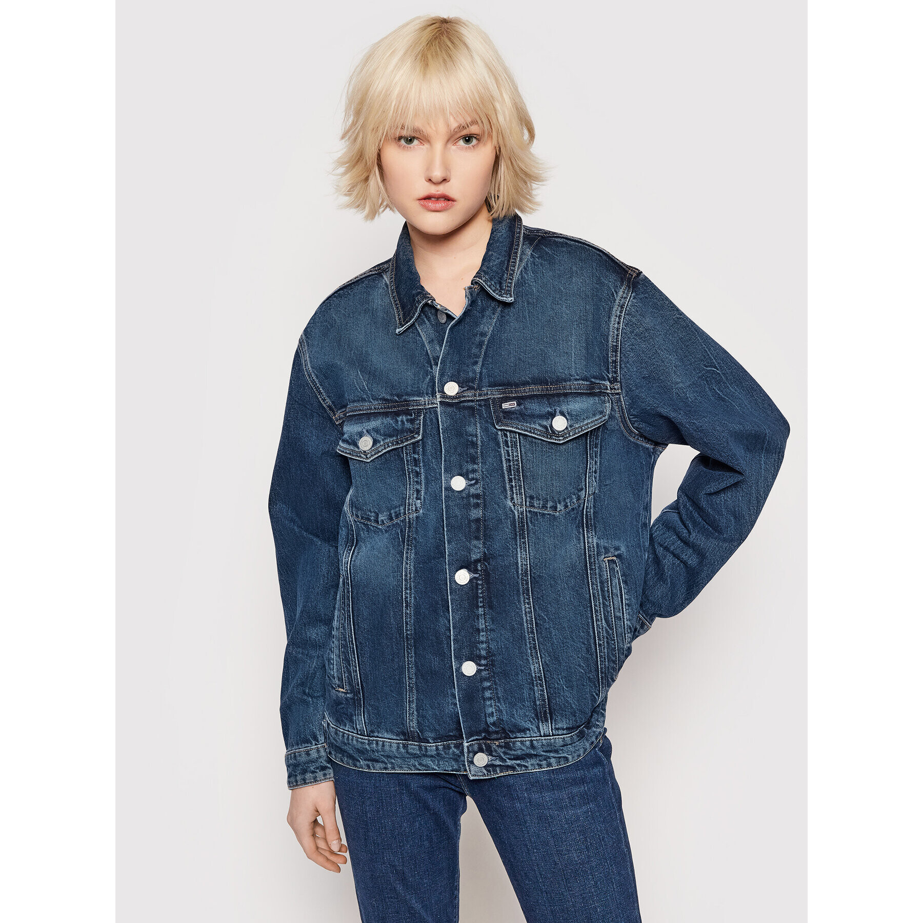 Tommy Jeans Geacă de blugi Trucker DW0DW10667 Bleumarin Oversize - Pled.ro