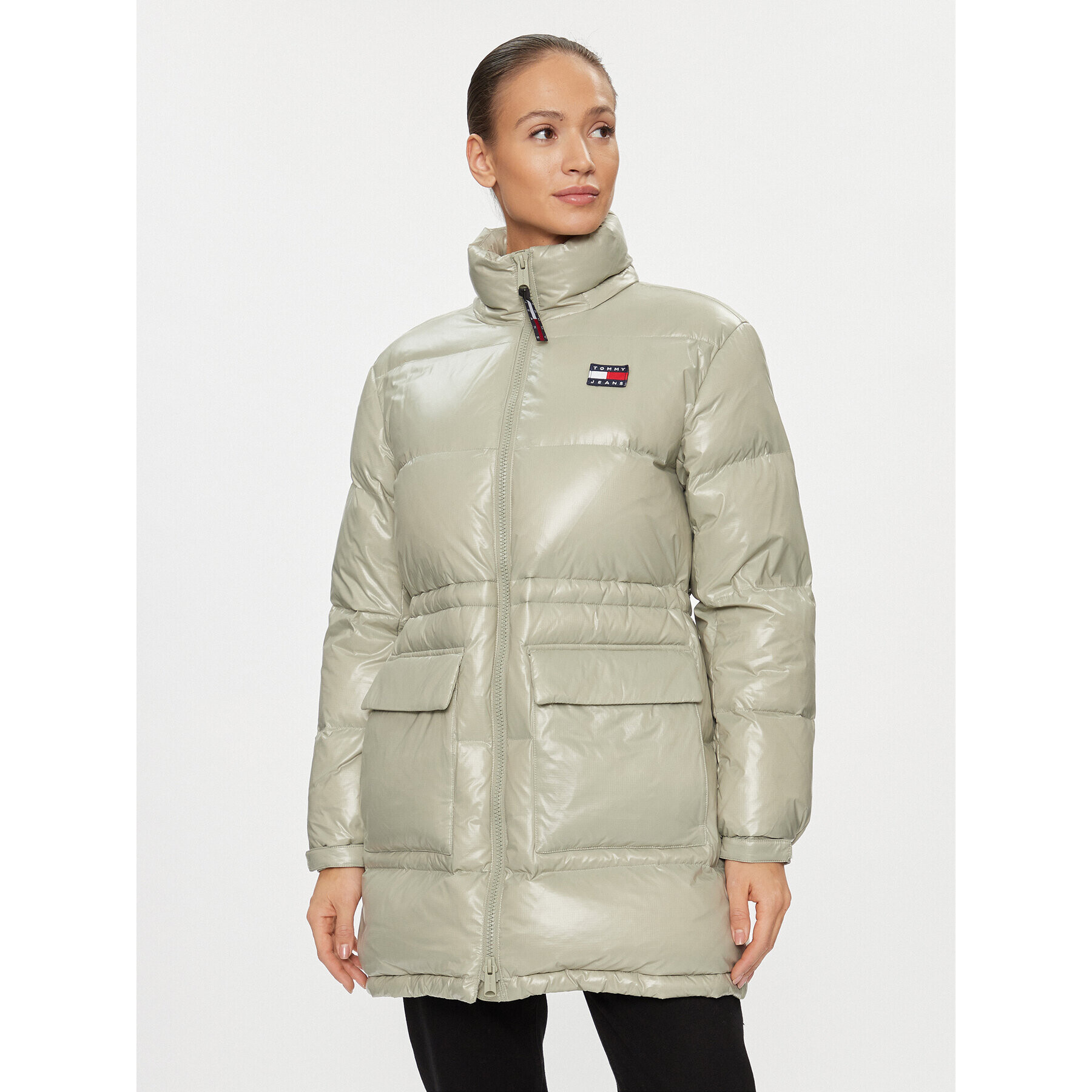 Tommy Jeans Geacă din puf Alaska DW0DW16573 Gri Regular Fit - Pled.ro