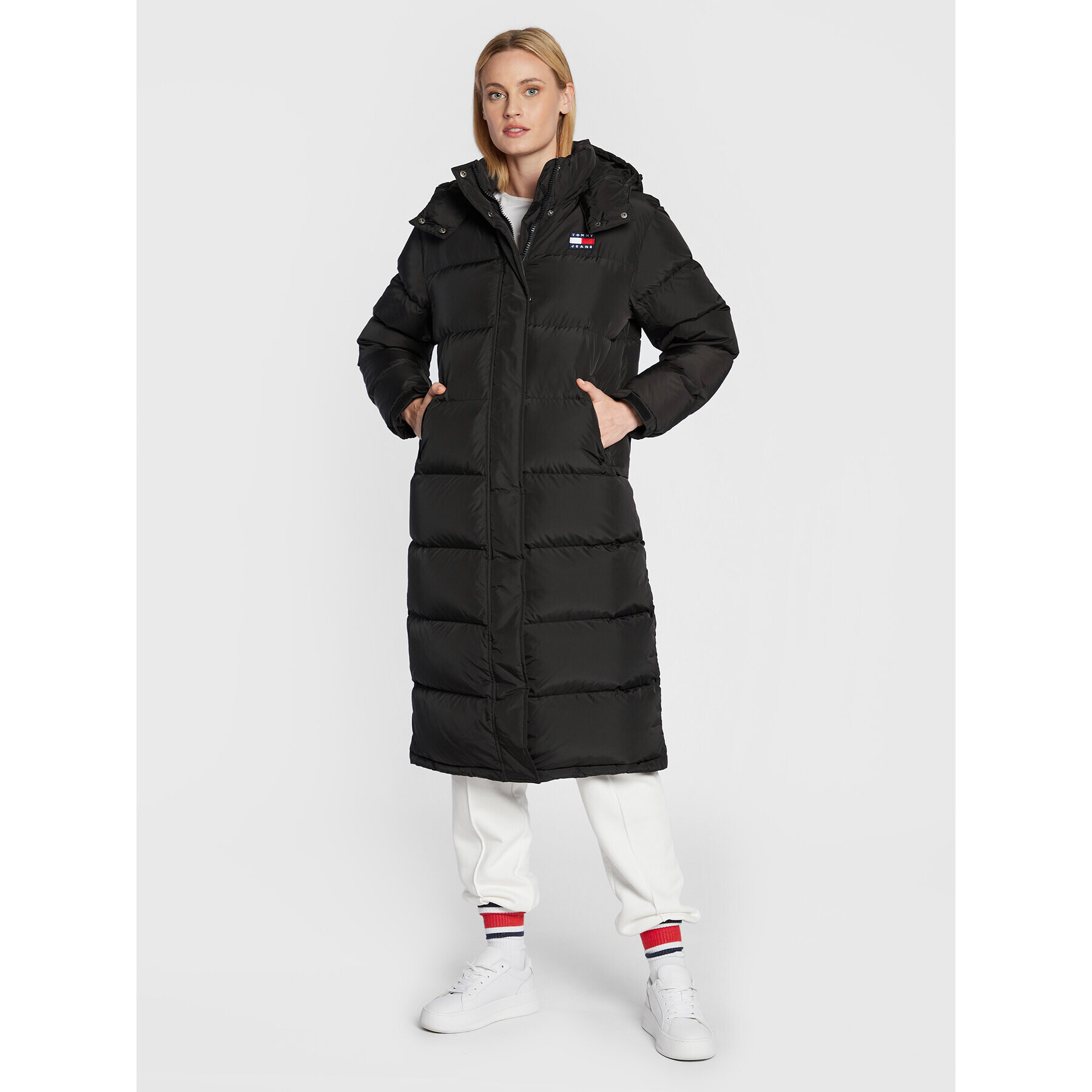 Tommy Jeans Geacă din puf Alaska Long DW0DW14287 Negru Regular Fit - Pled.ro